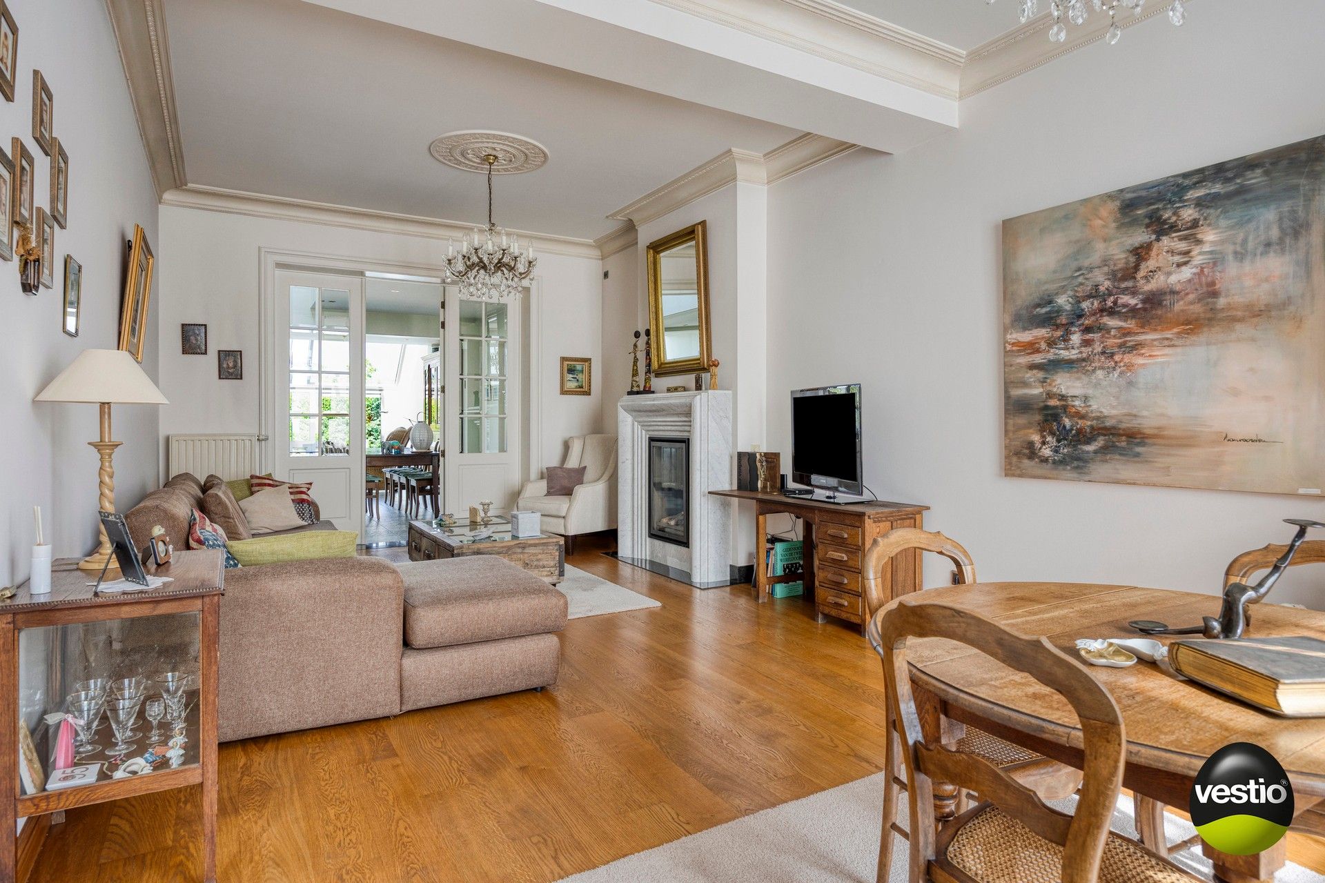 Instapklare herenwoning met garage en knappe stadstuin op topligging in Hasselt. foto 6