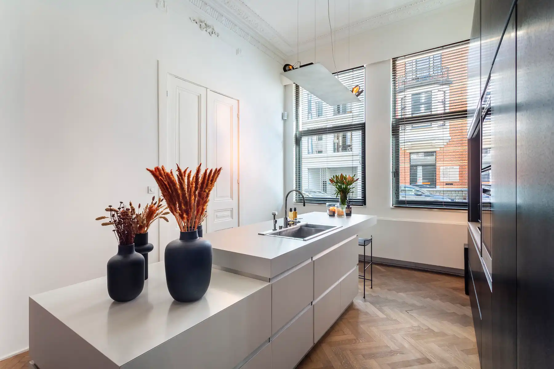 Stijlvolle herenwoning met dubbele garage op ’t zuid foto 5