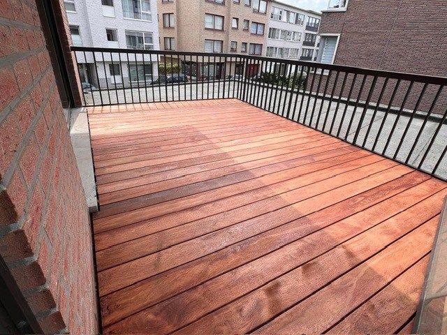 Schitterend appartement met 2 slaapkamers en bureel of dressing foto 24