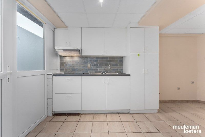 Te renoveren gezinswoning in centrum foto 6