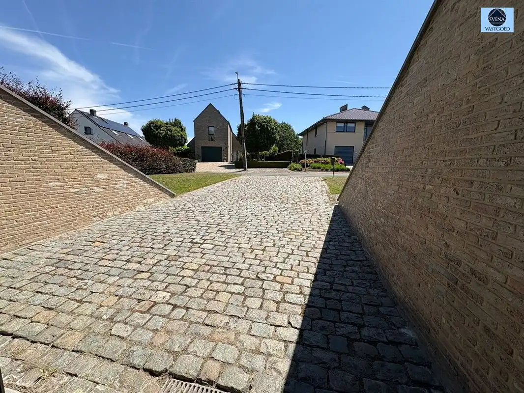RUSTIG GELEGEN CHARMANTE VIERGEVELWONING MET 4 SLAAPKAMERS foto 7