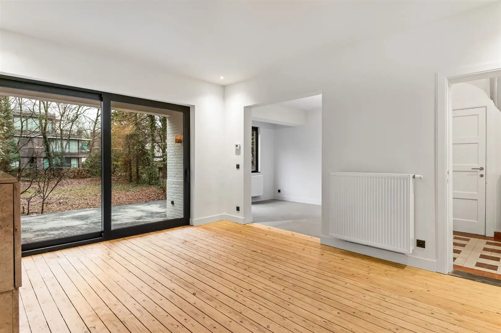 Totaal gerenoveerde woning met 4 à 5 slaapkamers in Ekerse dorpskern. foto 4