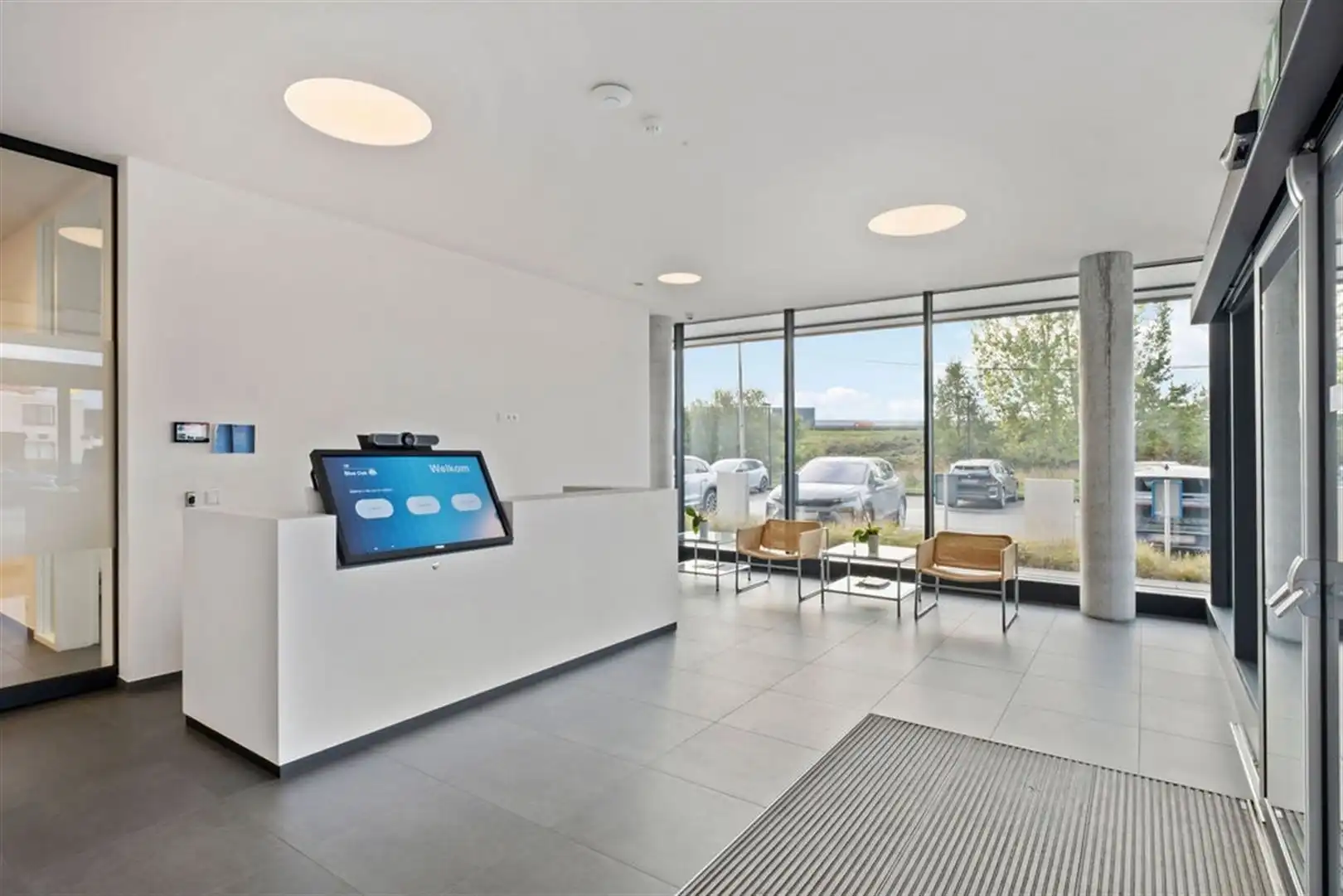 Magazijn met kantoren zichtlocatie E17 foto 11