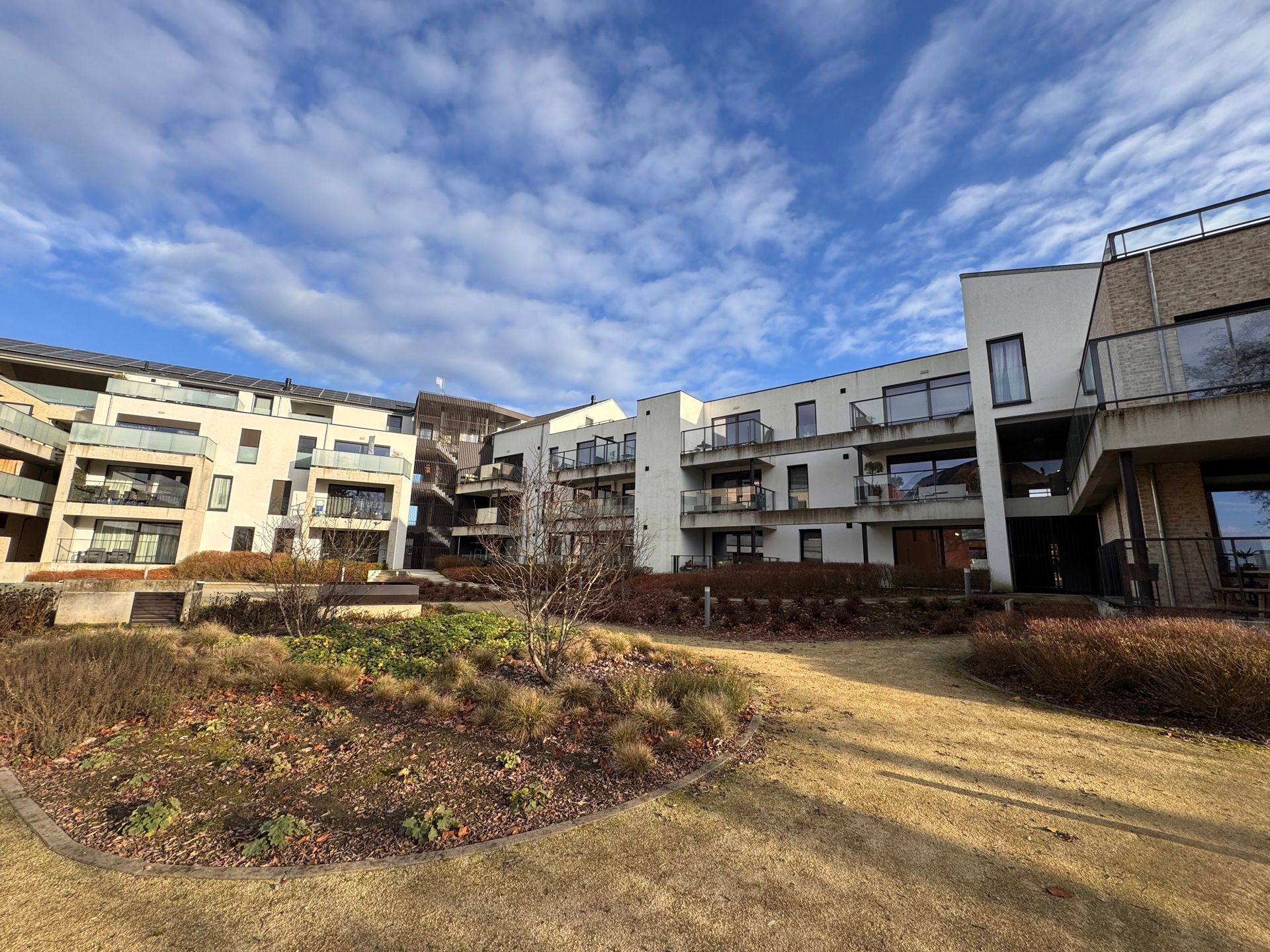 Energiezuinig gelijkvloers appartement met terras foto 14