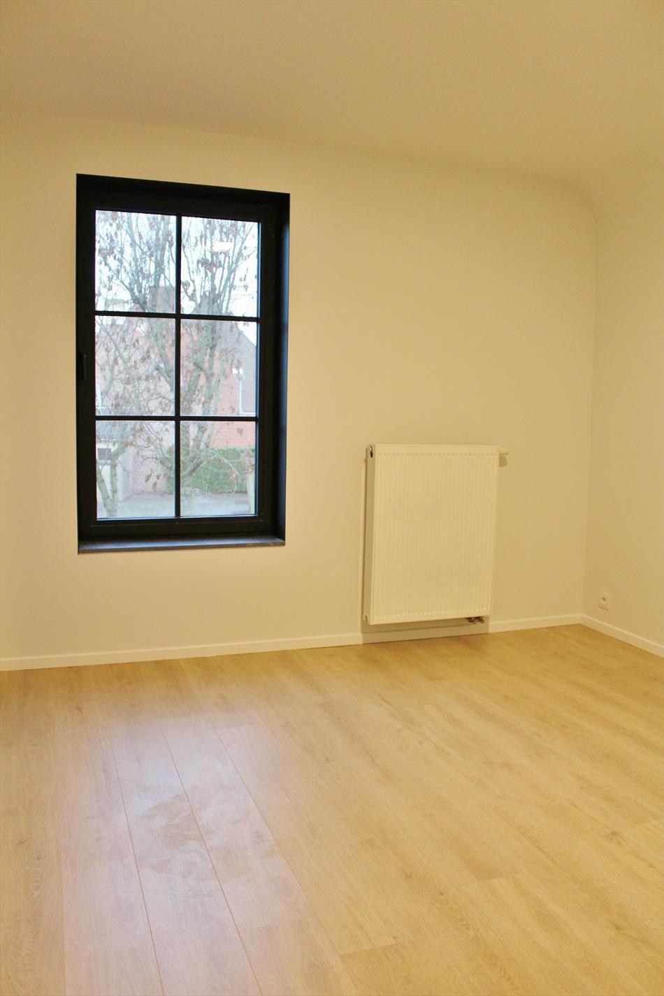 Prachtige instapklare nieuwbouwwoning met garage en tuin foto 10