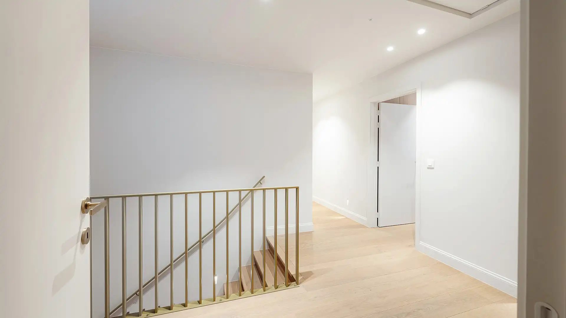 Luxueuze, alleenstaande villa in een residentiële wijk in Knokke met 5 slaapkamers. foto 23