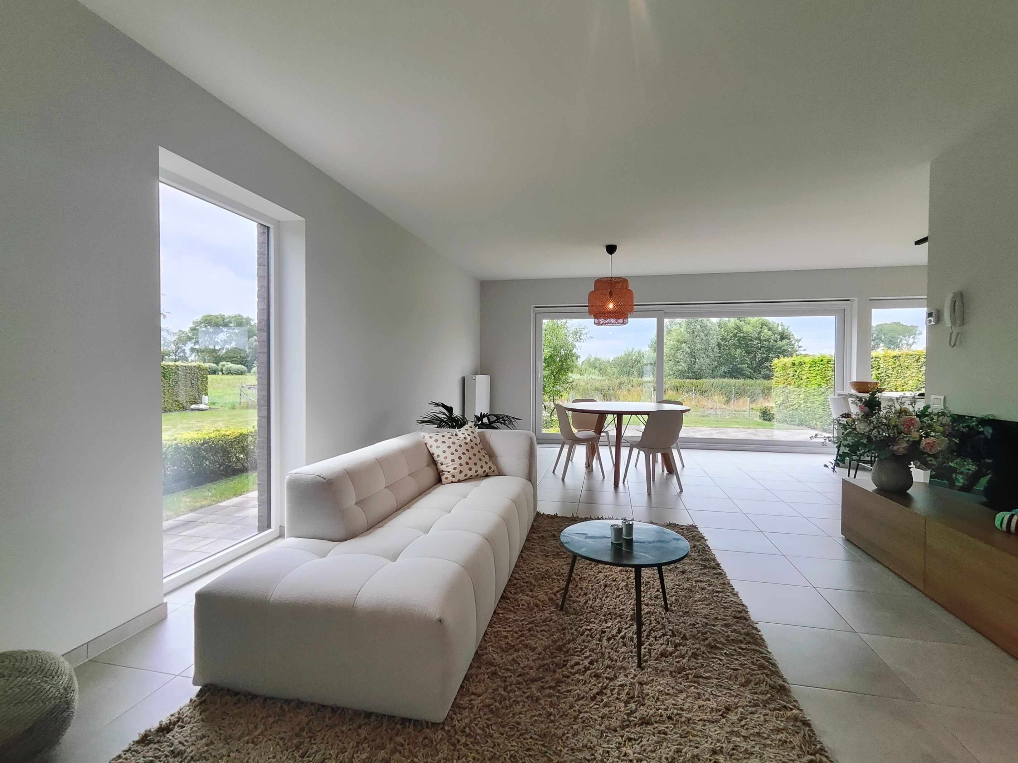 Nieuwbouw half-open woning te koop vlak aan de duinen en het strand, in een rustige woonwijk te Oostende, nabij natuurgebieden. foto 5