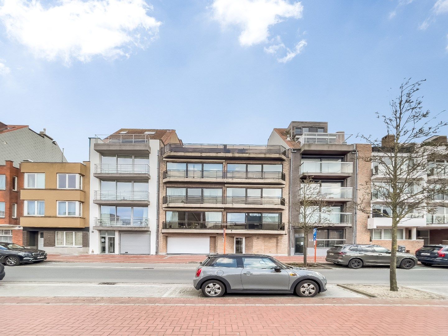 Zuid-west gericht twee slaapkamerappartment met open zicht en tandemgaragebox in de Koningslaan. foto 16