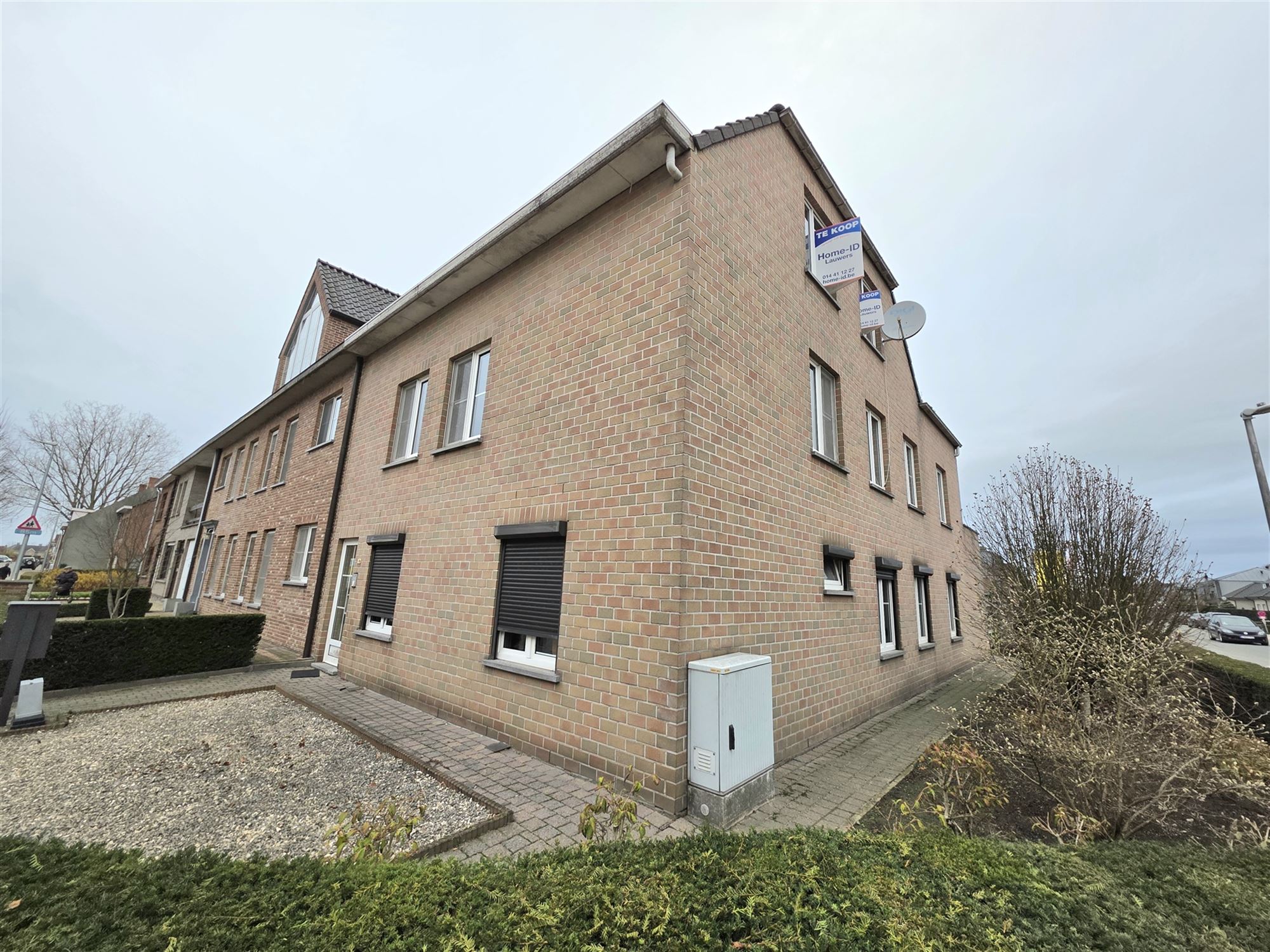 Instapklaar appartement met 2 slpks en garage in centrum  foto 22