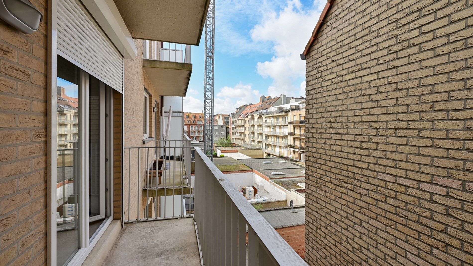 Recent appartement gelegen vlakbij de Zeedijk en het Rubensplein. foto 18