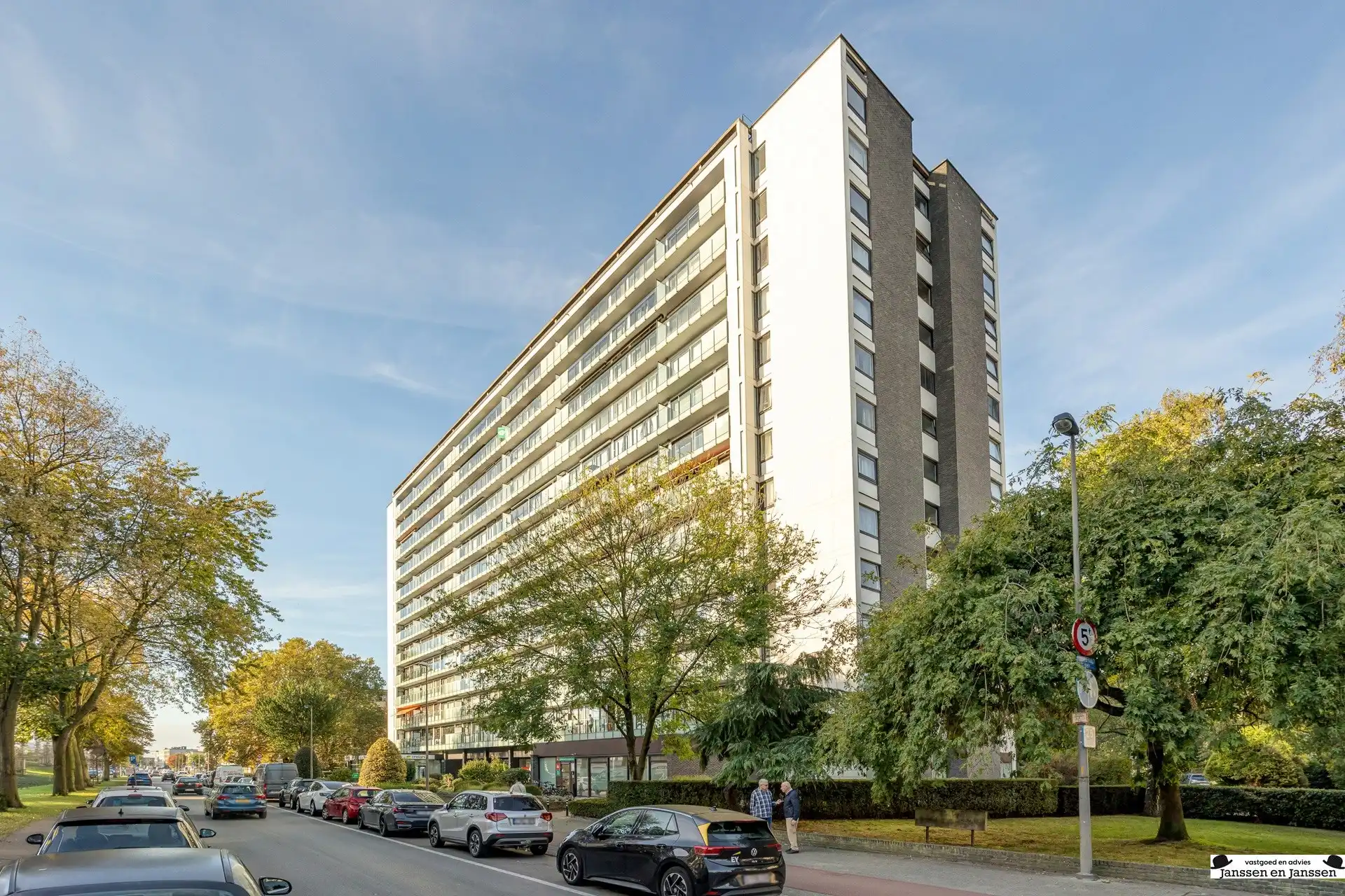 Instapklaar appartement, EPC-label A met terras en autostaanplaats foto 19