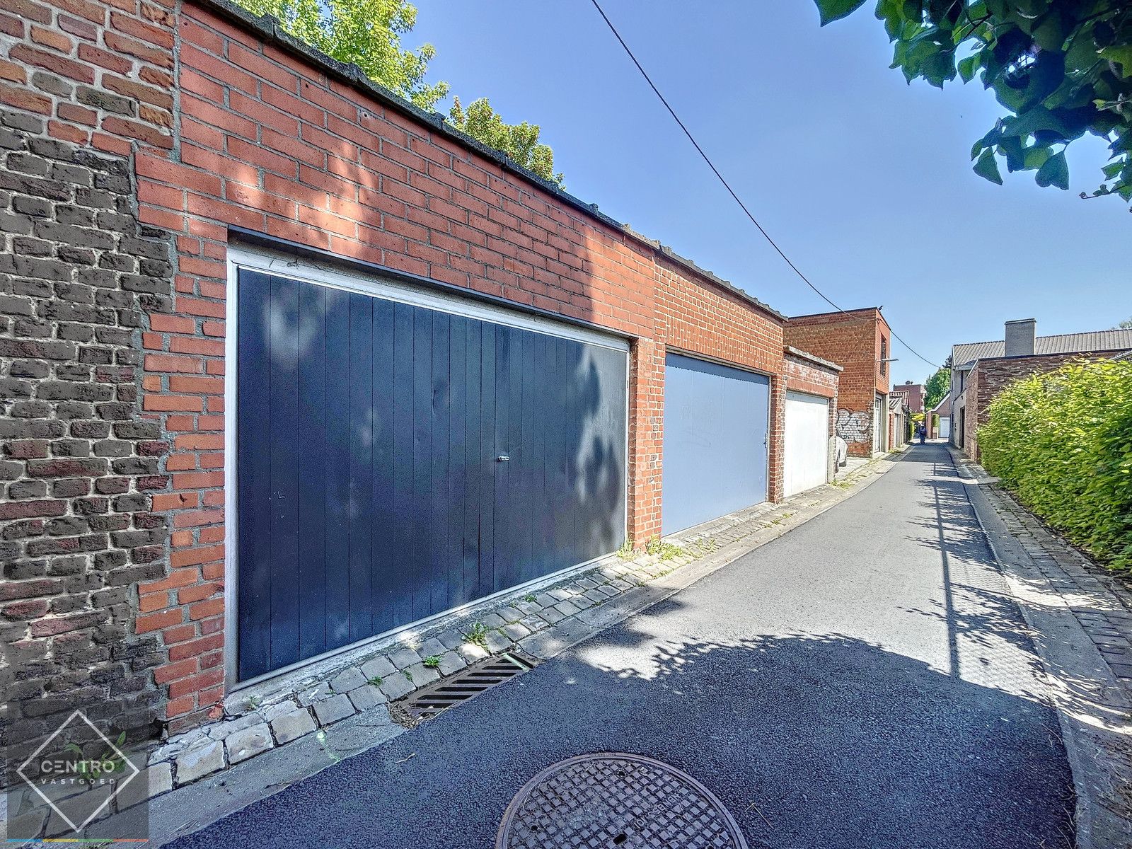 Te renoveren woning met garage te Roeselare! foto 12