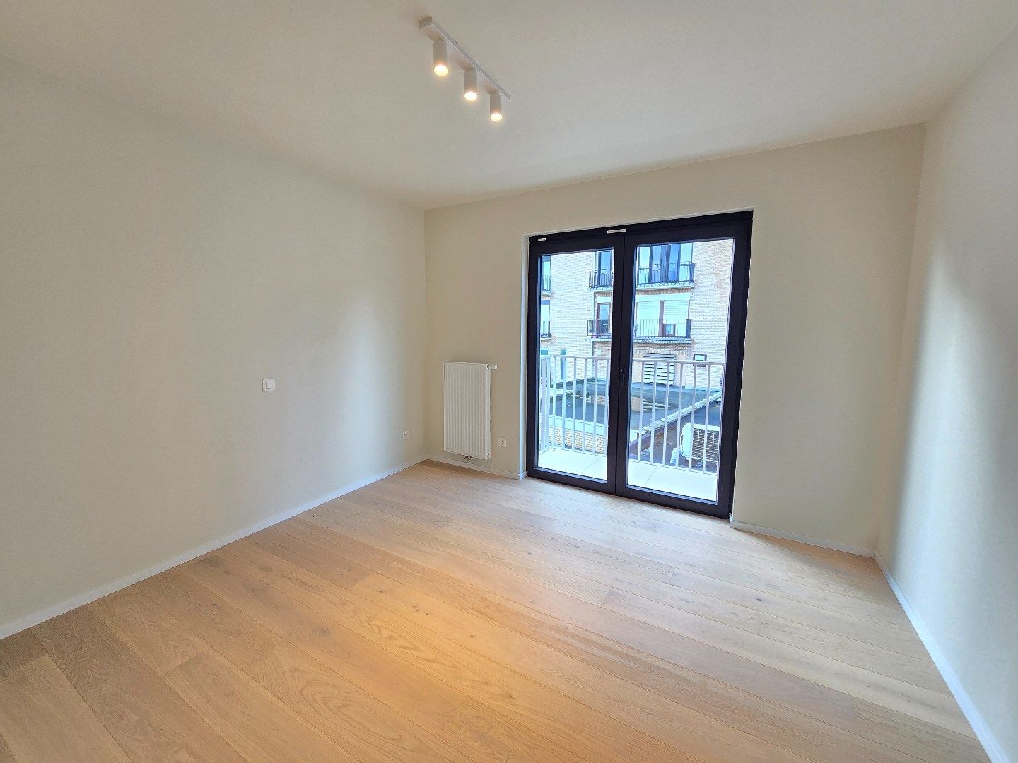 Gerenoveerd appartement met 2 slpk's foto 9