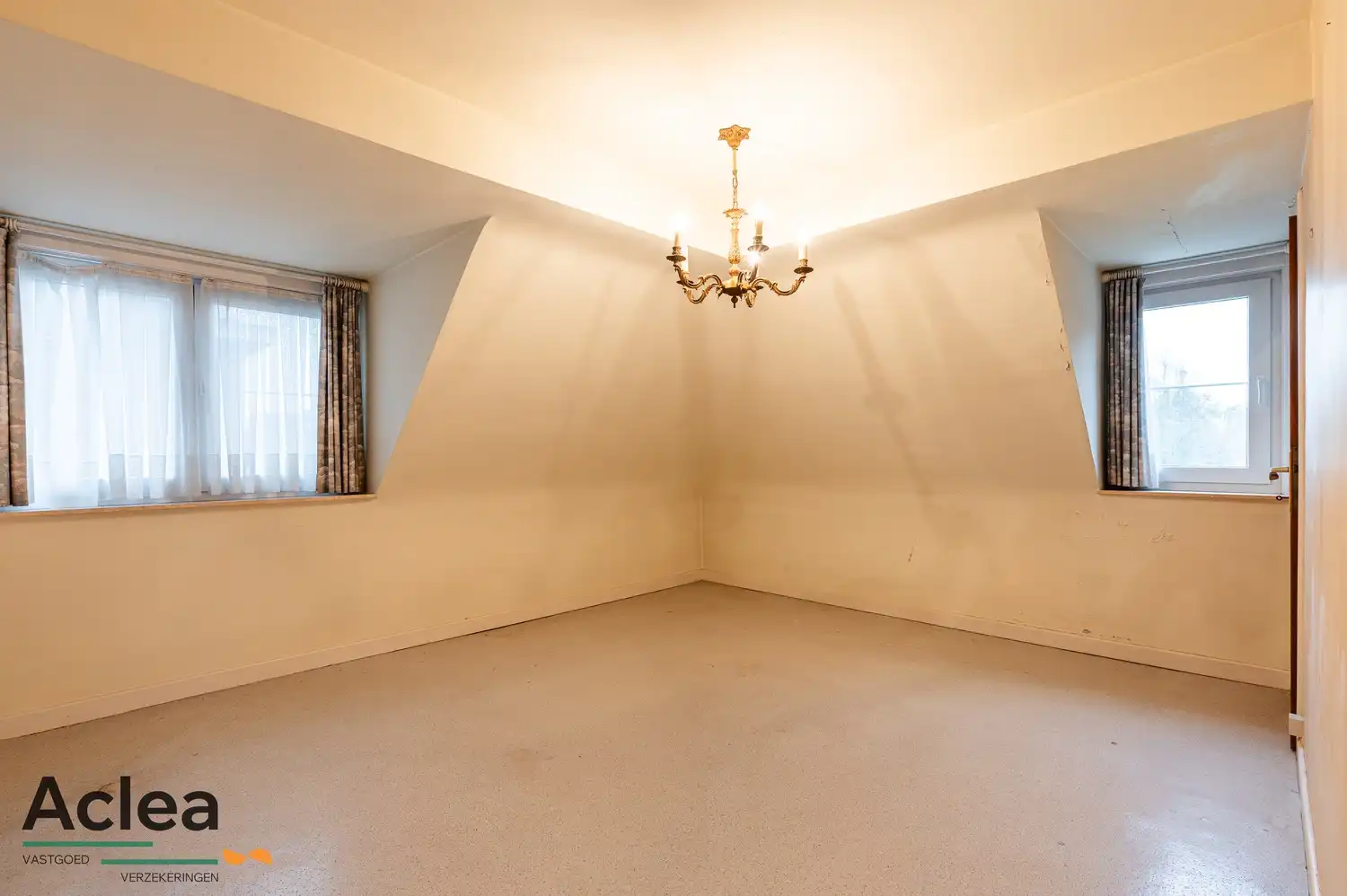 Karaktervolle vrijstaande woning op een goede locatie in Kaprijke foto 26