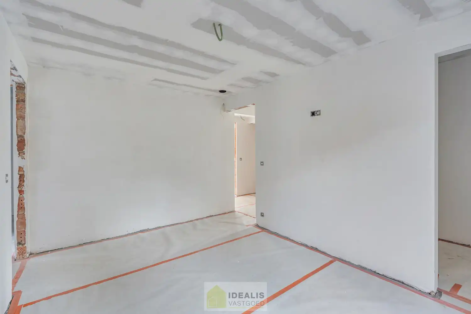Schitterend volledig vernieuwde woning met 3 ruime slaapkamers foto 31