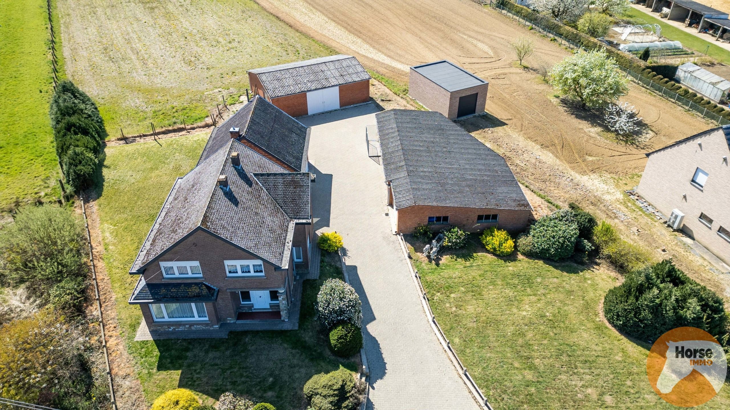 AARSCHOT - Ruime woning met bijgebouwen op 99a80ca foto 2