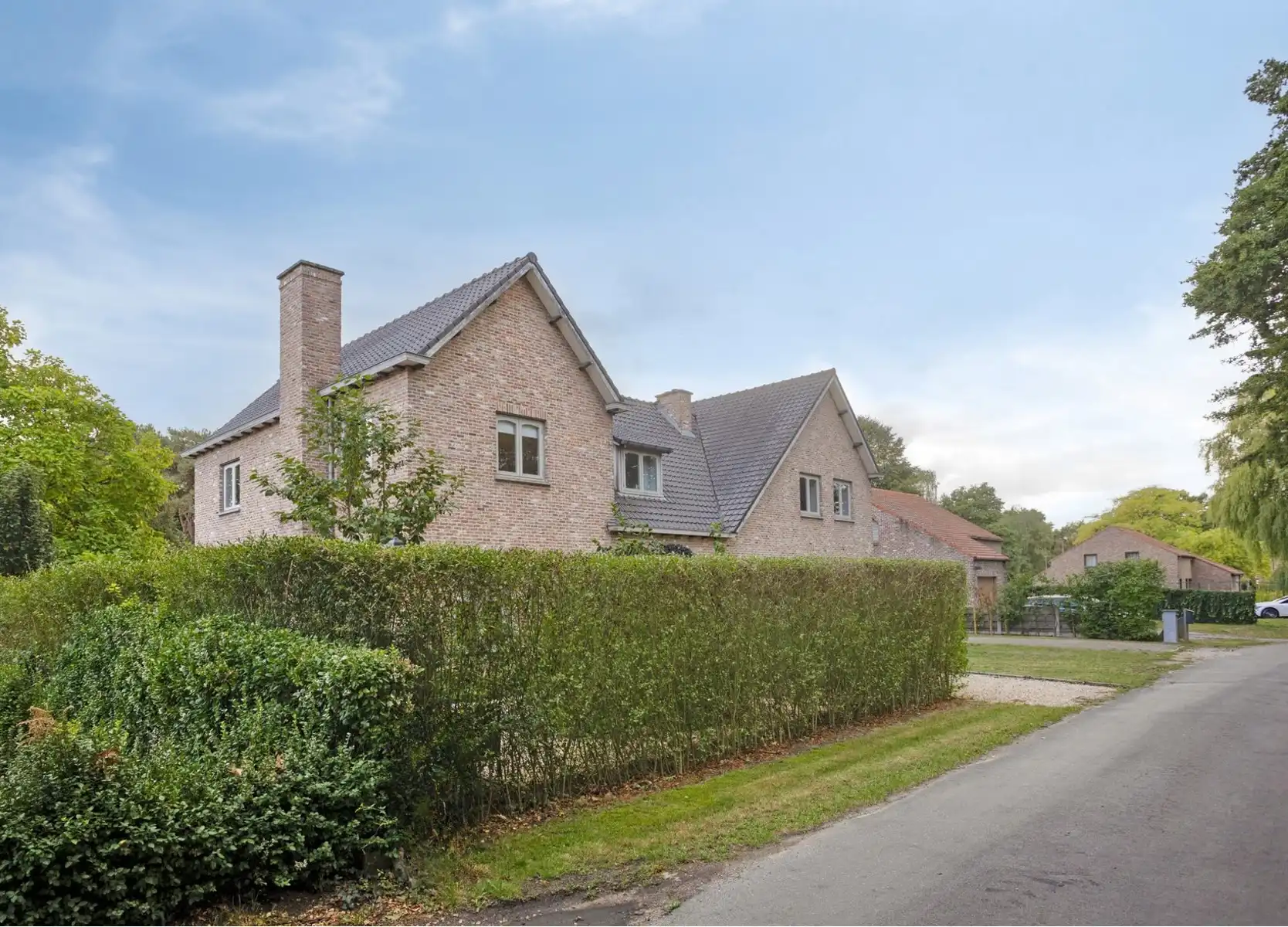 Huis te koop foto {{pictureIndex}}