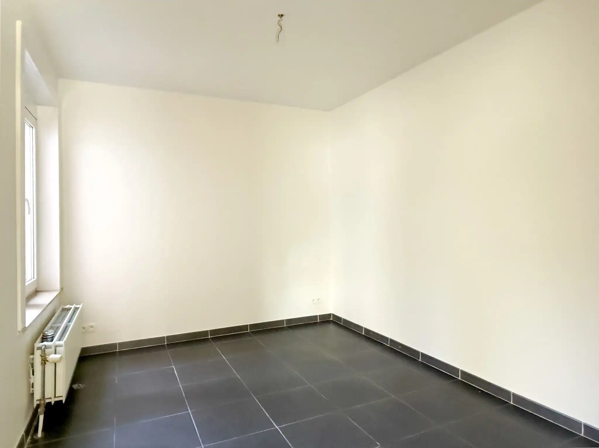 Appartement met 2 slaapkamers op toplocatie in Beveren nabij het station foto 6