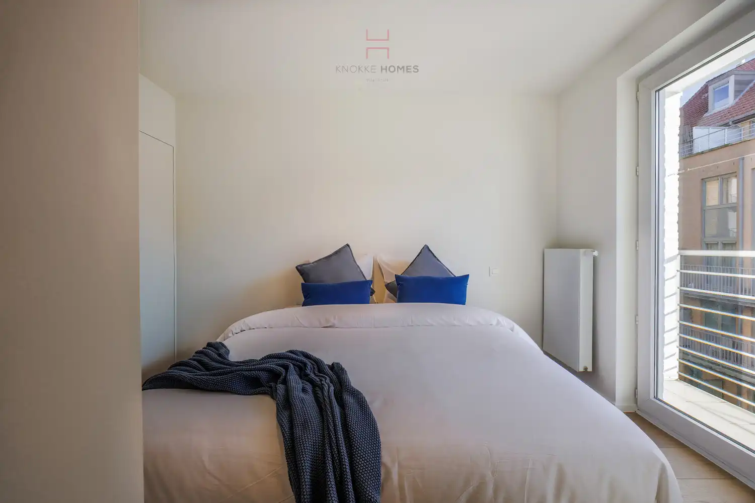 Prachtig gerenoveerd 2- slaapkamer appartement met frontaal zeezicht. foto 17