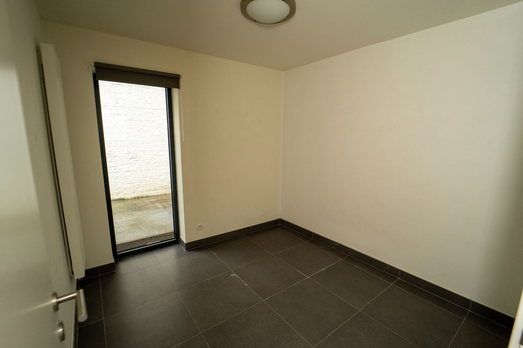 Gerenoveerd appartement  vlak bij station Gent Sint-Pieters te huur foto 11