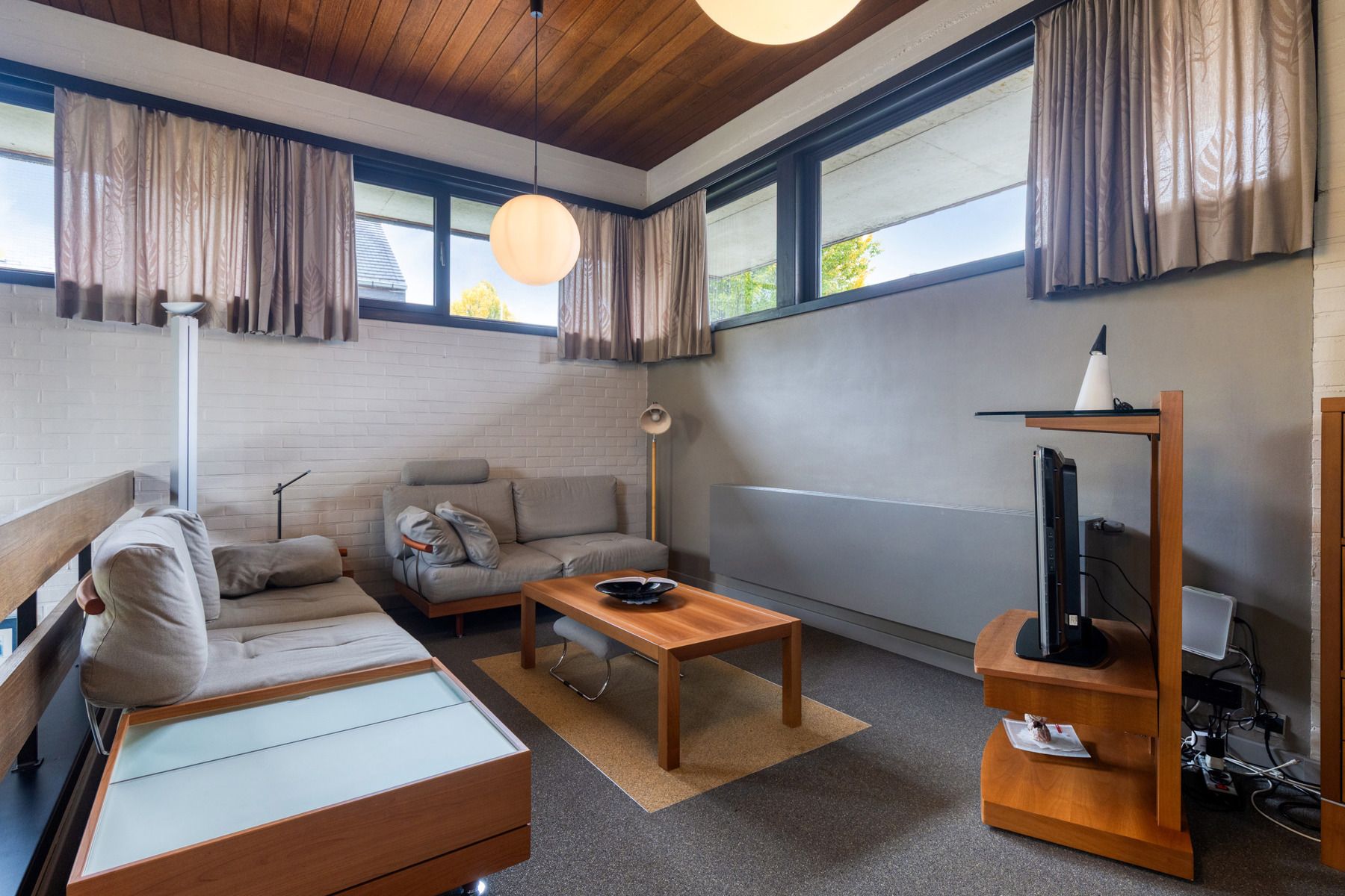 Karaktervolle villa grenzend aan het Liedekerke bos foto 9