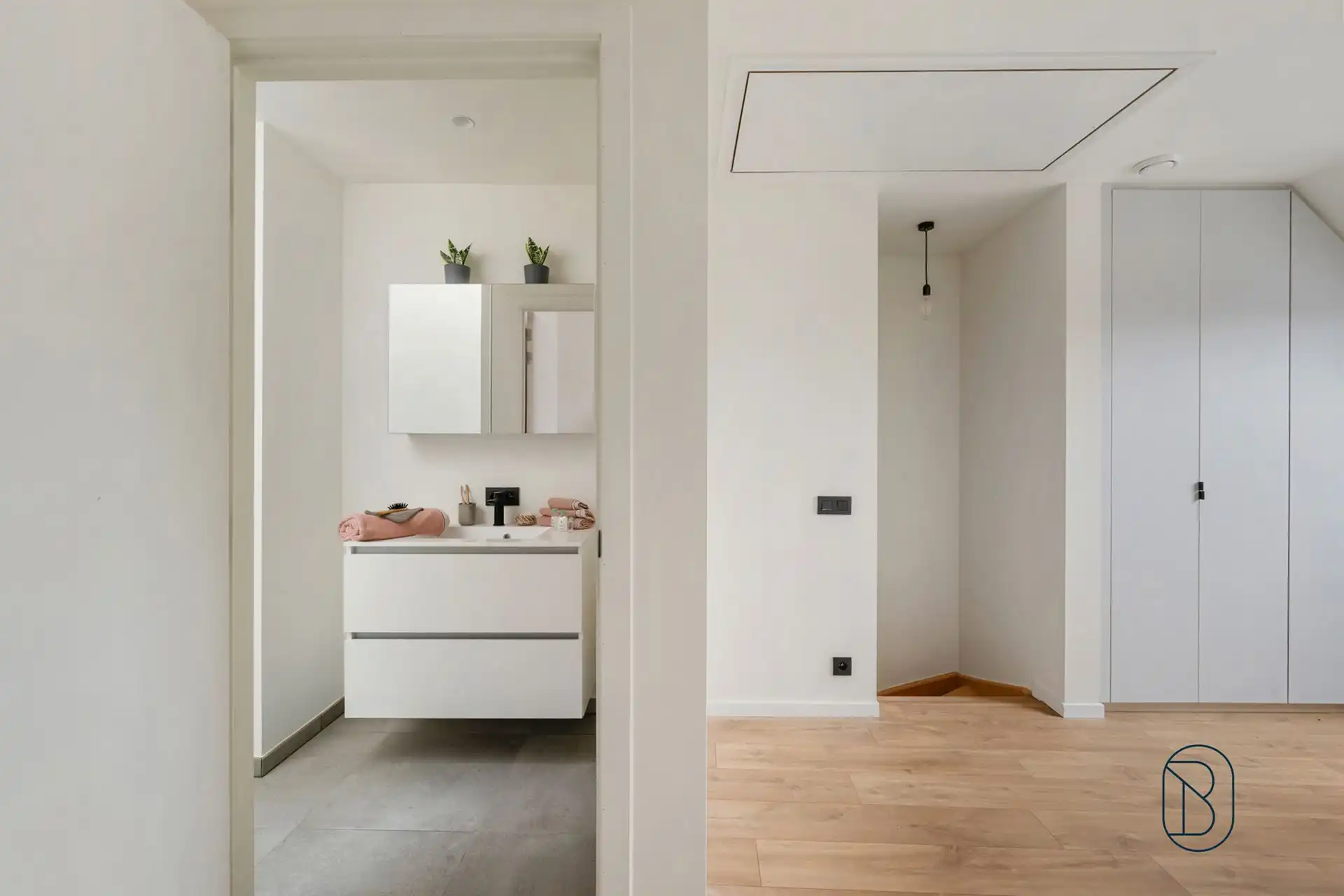 Mooie nieuwbouwwoning met 3 slk en 2 badkamers, + tuin foto 14