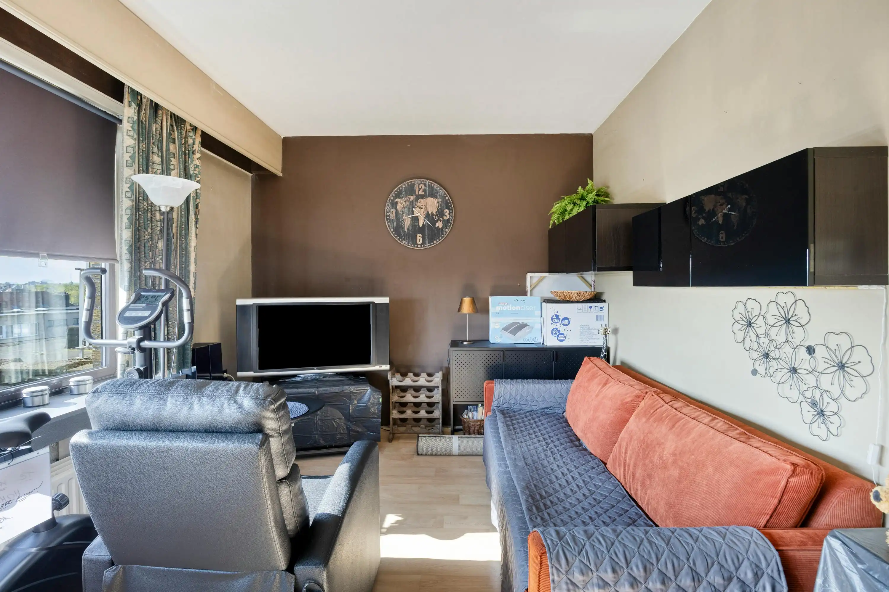 Lichtrijk dakappartement met terras te koop in Merksem foto 4