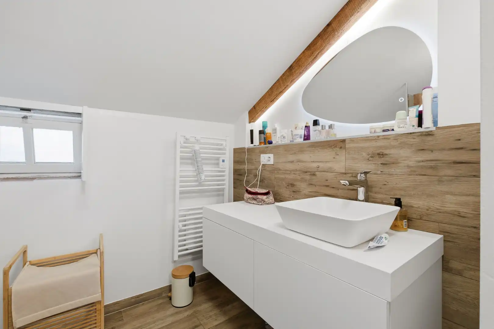Karaktervolle hoeve met veel ruimte in een landelijke omgeving foto 10