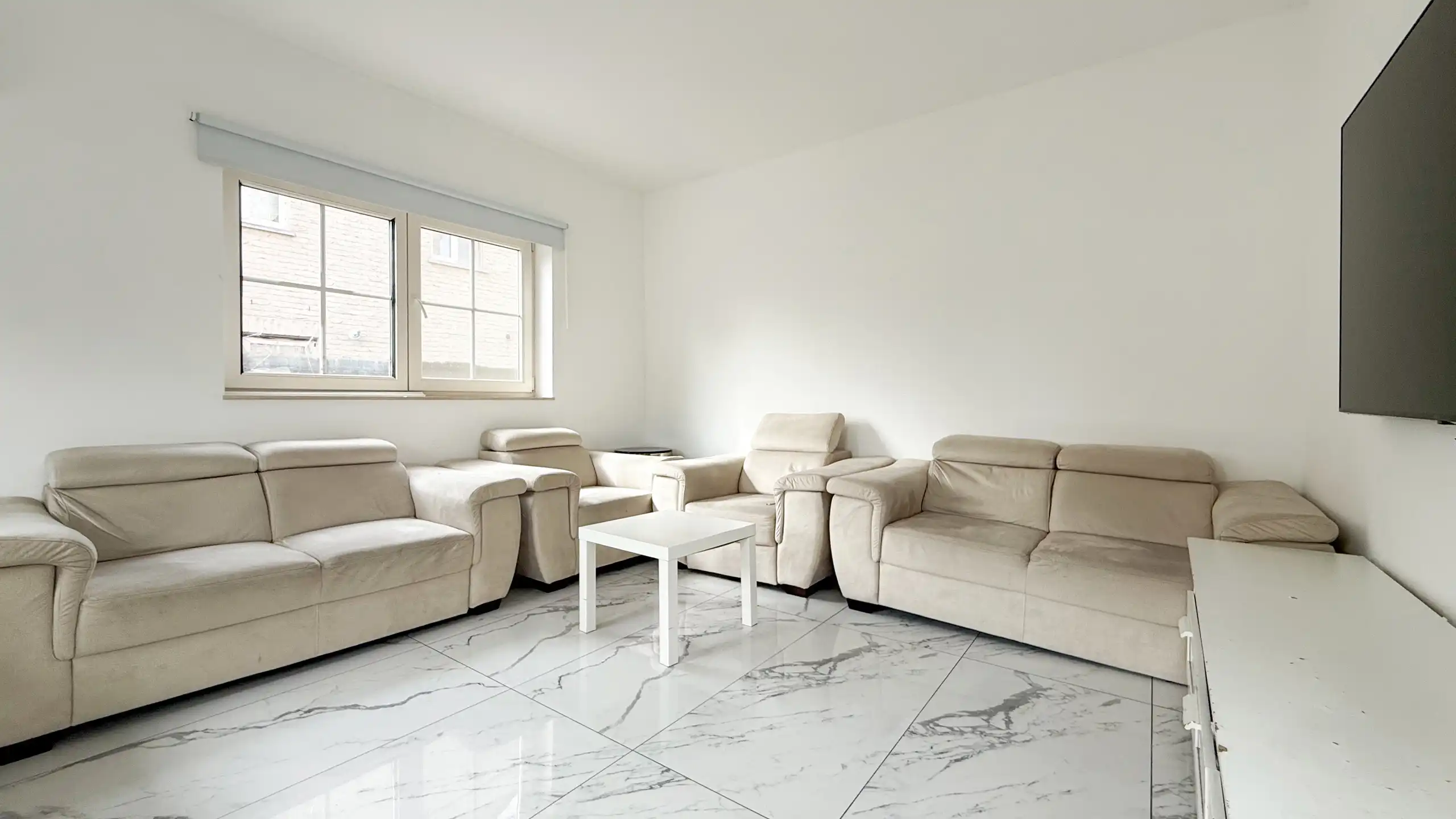 Exclusieve villa met luxueuze leefruimte en 7slpk + veranda! foto 45