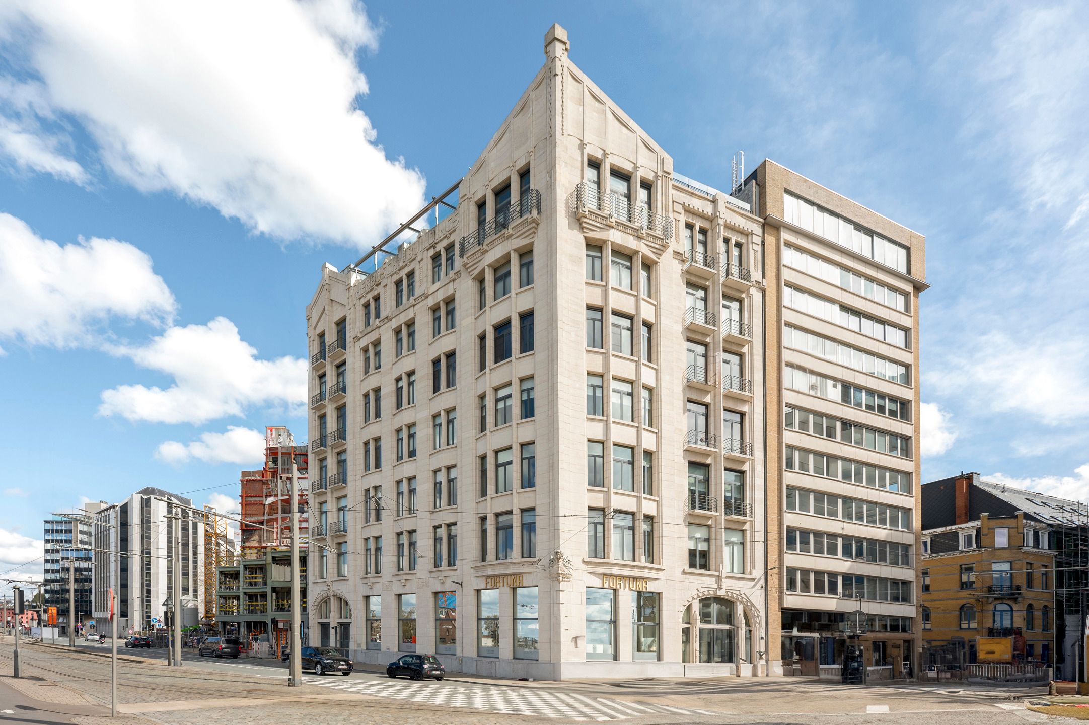 ANTWERPEN  - Historisch penthouse aan de Schelde foto 24