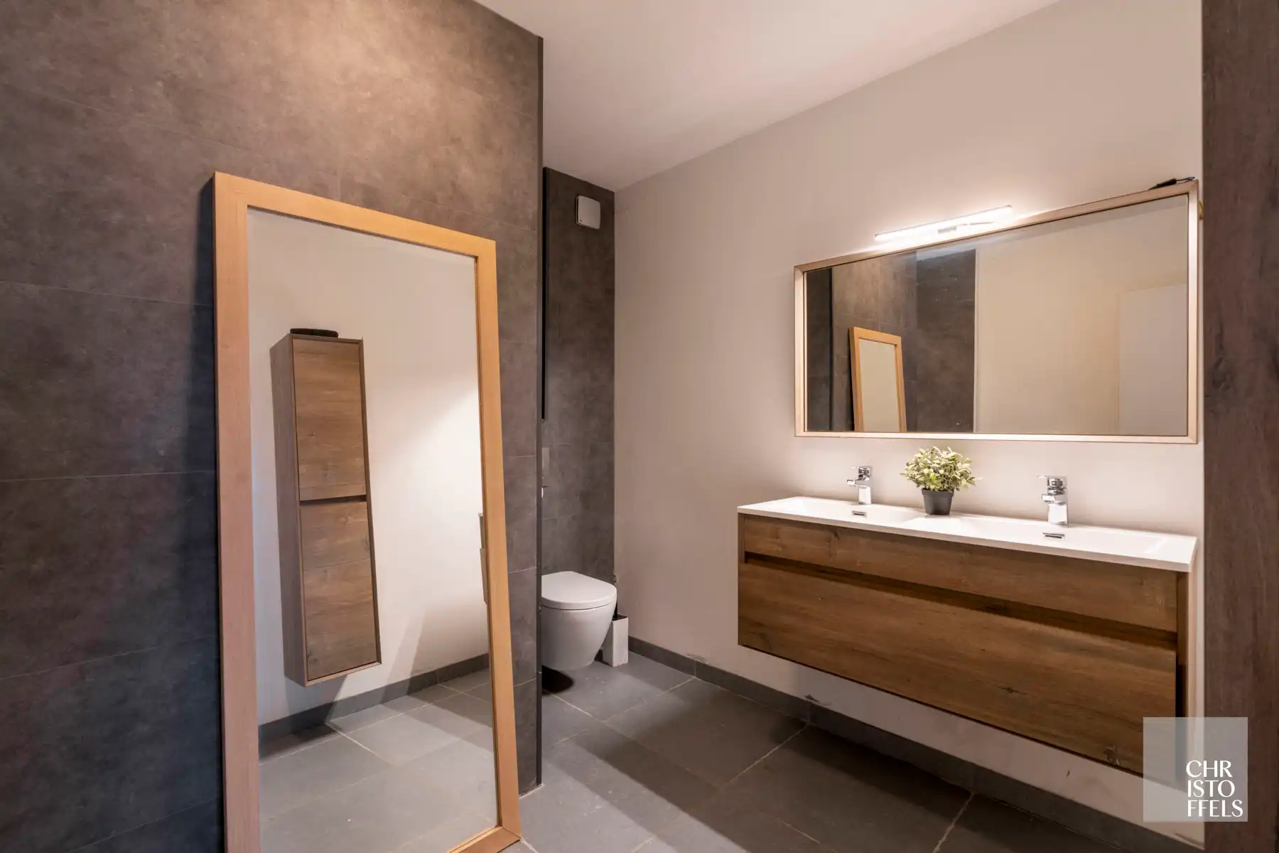 Instapklare woning (279m²) in groene omgeving te Kesselt-Lanaken! foto 24