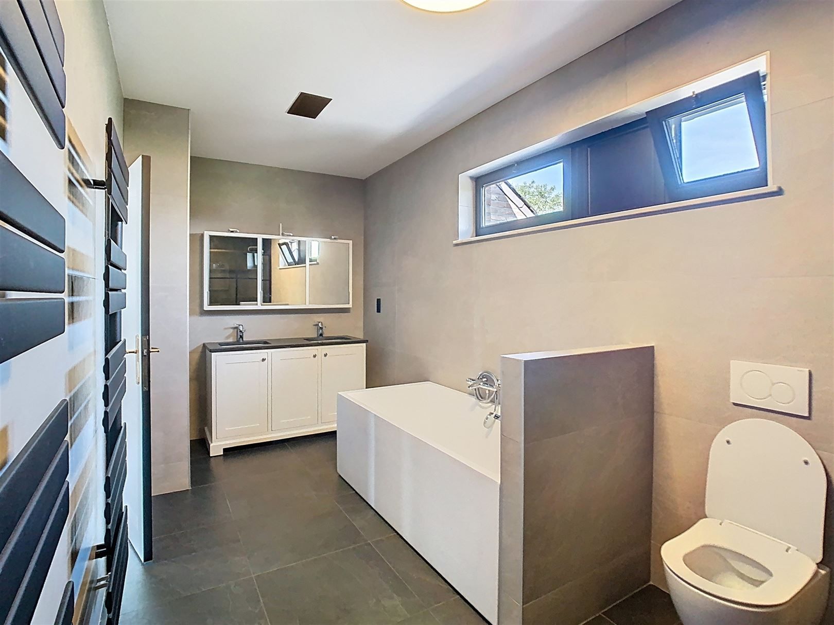 landelijk gelegen huis met zwembad en 3 slaapkamers! foto 21