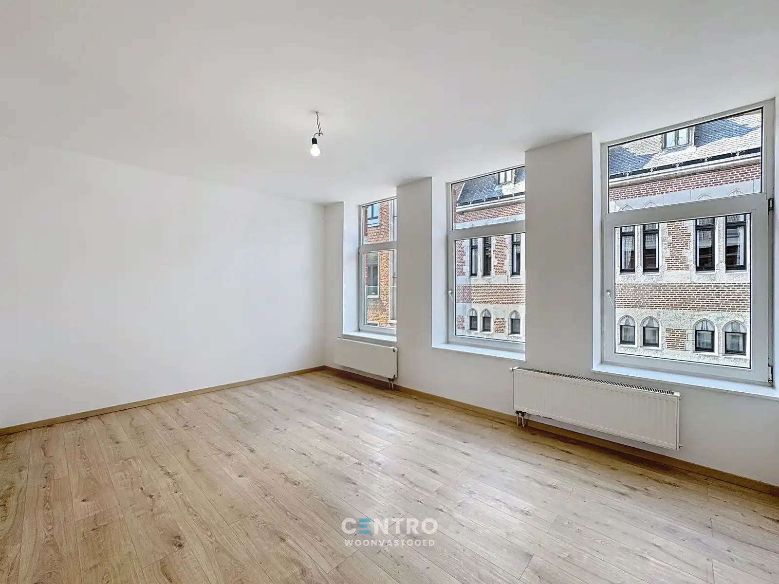 Volledig gerenoveerd opbrengsteigendom, mogelijkheid tot 6% RENDEMENT! foto 2