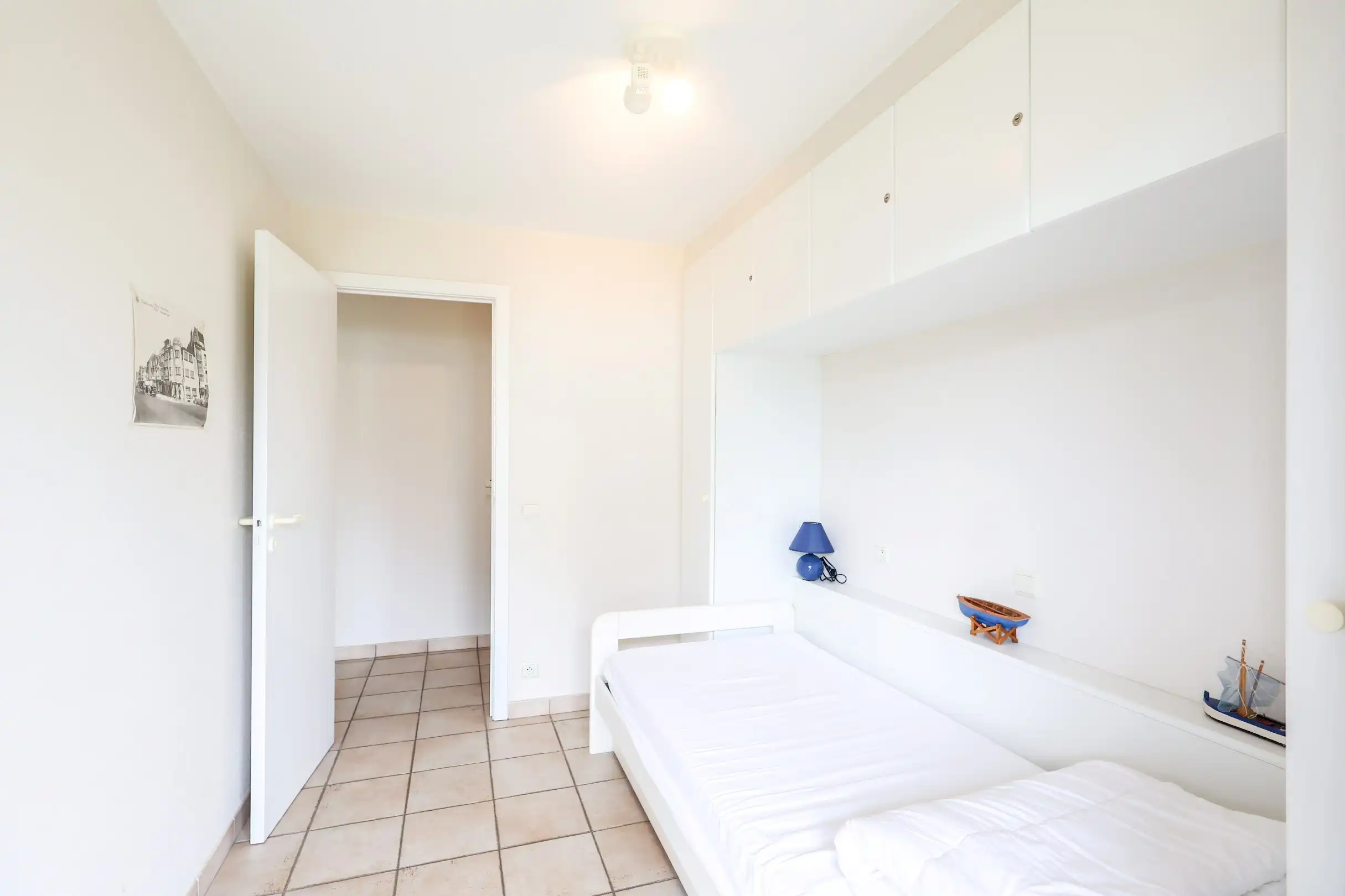 Instapklaar gelijkvloers appartement op wandelafstand van de Zeedijk en het strand! foto 14