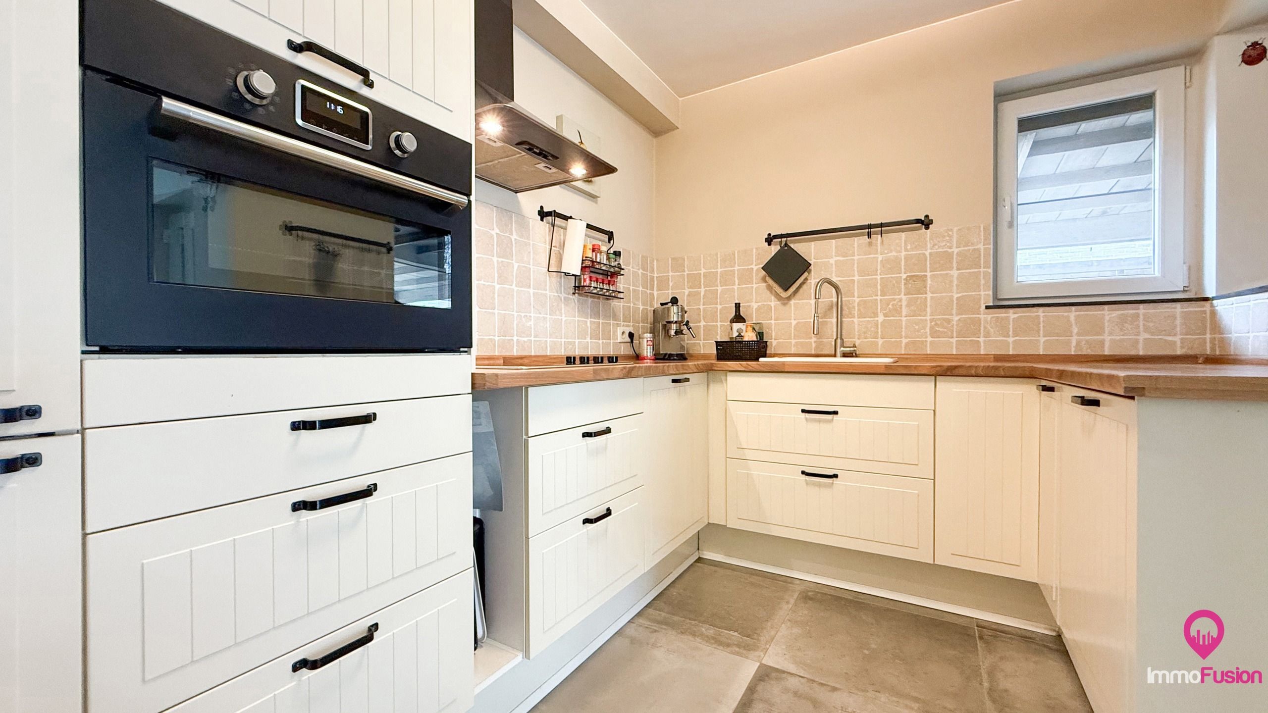 Instapklare gezinswoning met 3 slpks en zonnige tuin! foto 14