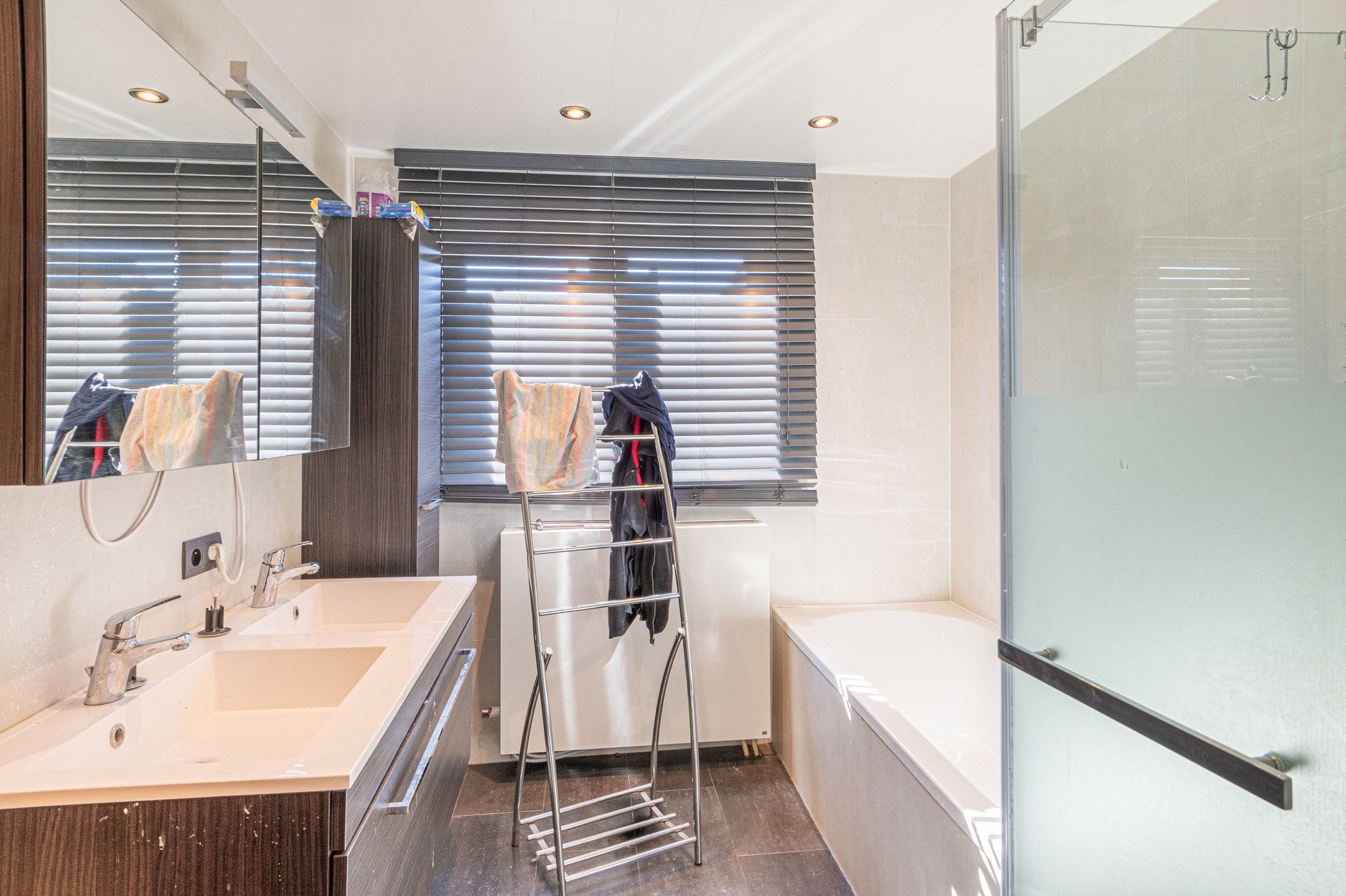 Gezellige halfopen bebouwing met garage en knusse tuin foto 12