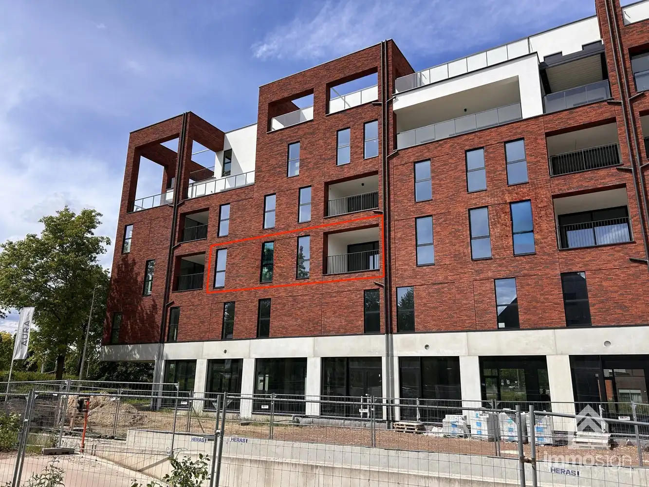 Lichtrijk nieuwbouwappartement met 2 slaapkamers op toplocatie in Pelt! foto {{pictureIndex}}
