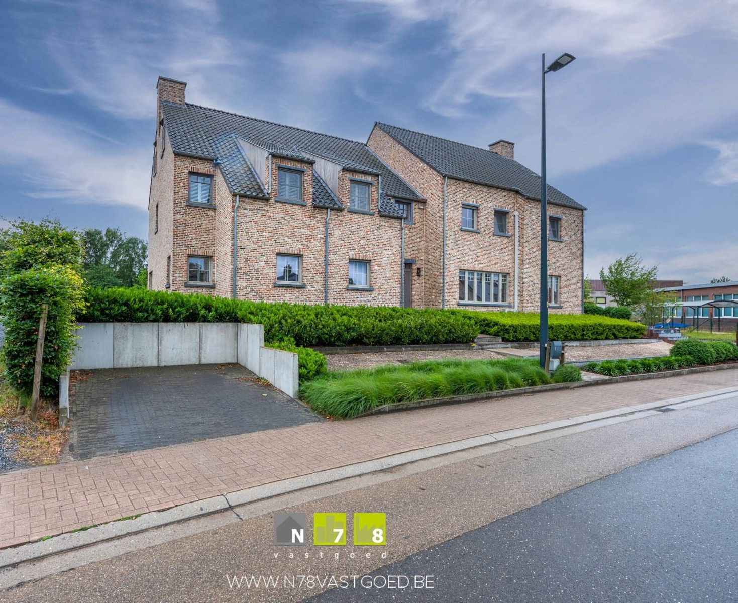 Huis te koop foto {{pictureIndex}}