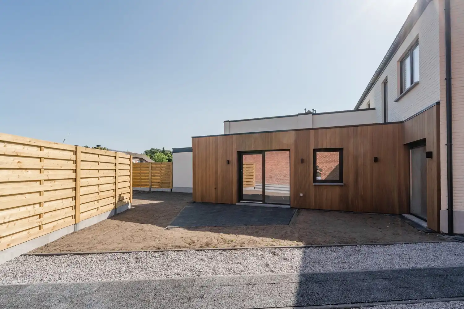 Ruime halfopen woning met 4 slaapkamers, ideaal gelegen aan de Steenweg op Kleine Brogel in Kaulille! foto 33
