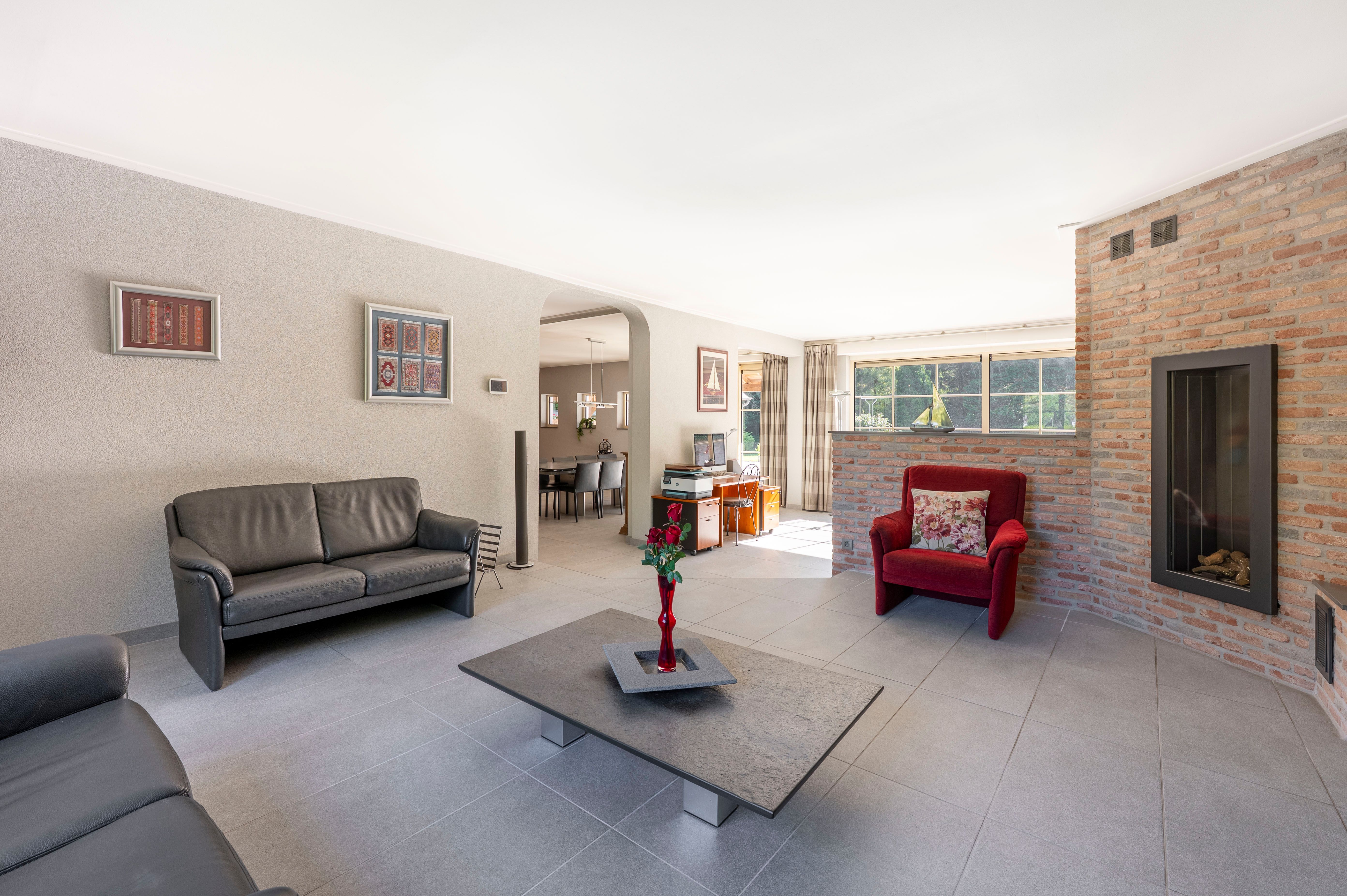 Instapklare laagbouwvilla nabij het centrum van Brasschaat. foto 5