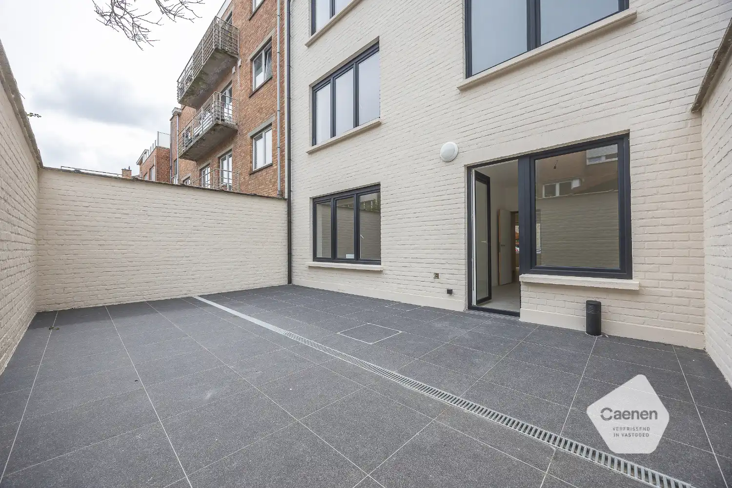 Gerenoveerd appartement te Mariakerke foto 18