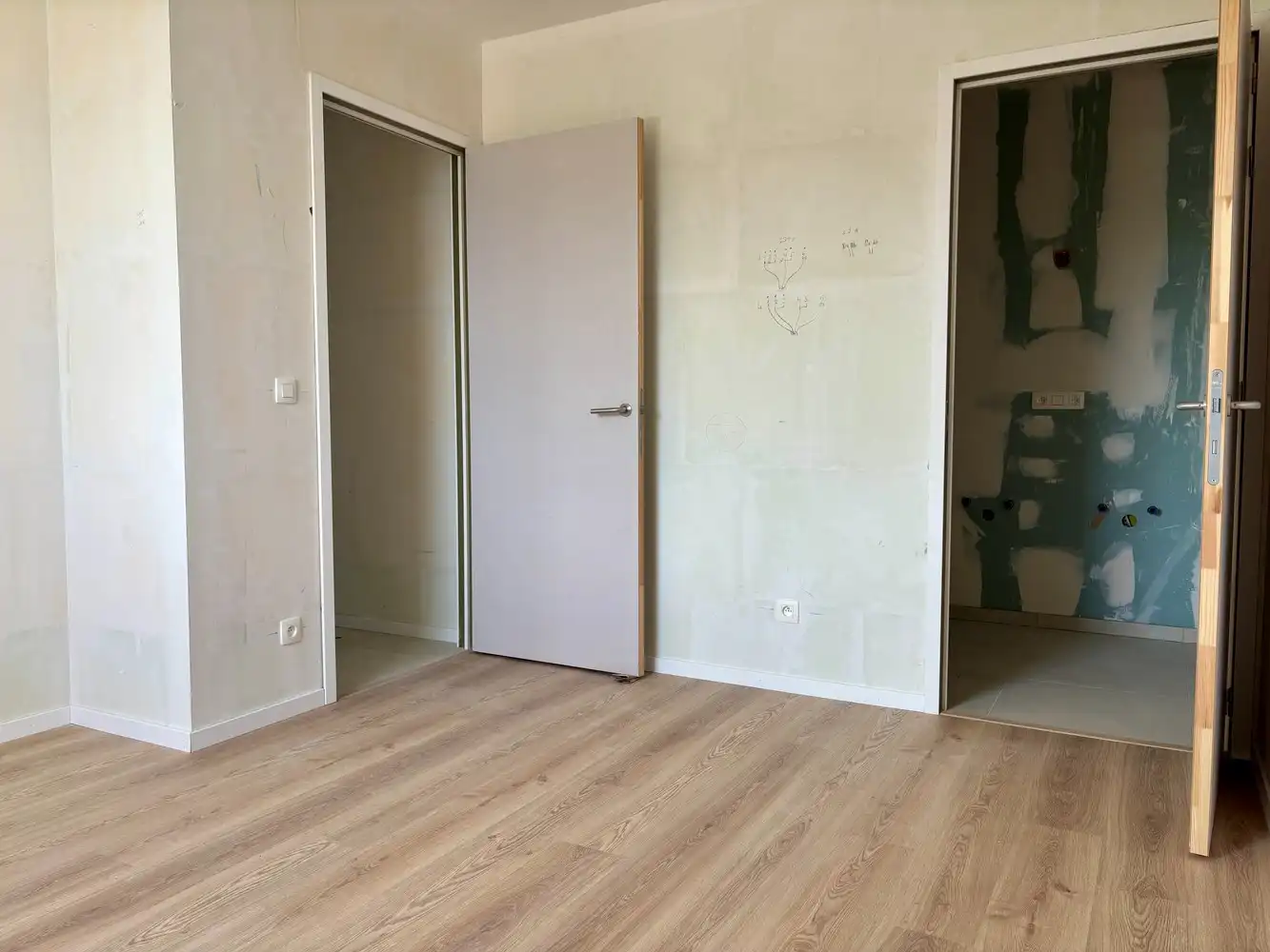 Appartement met 1 slaapkamer op de vierde verdieping - zongericht terras foto 13