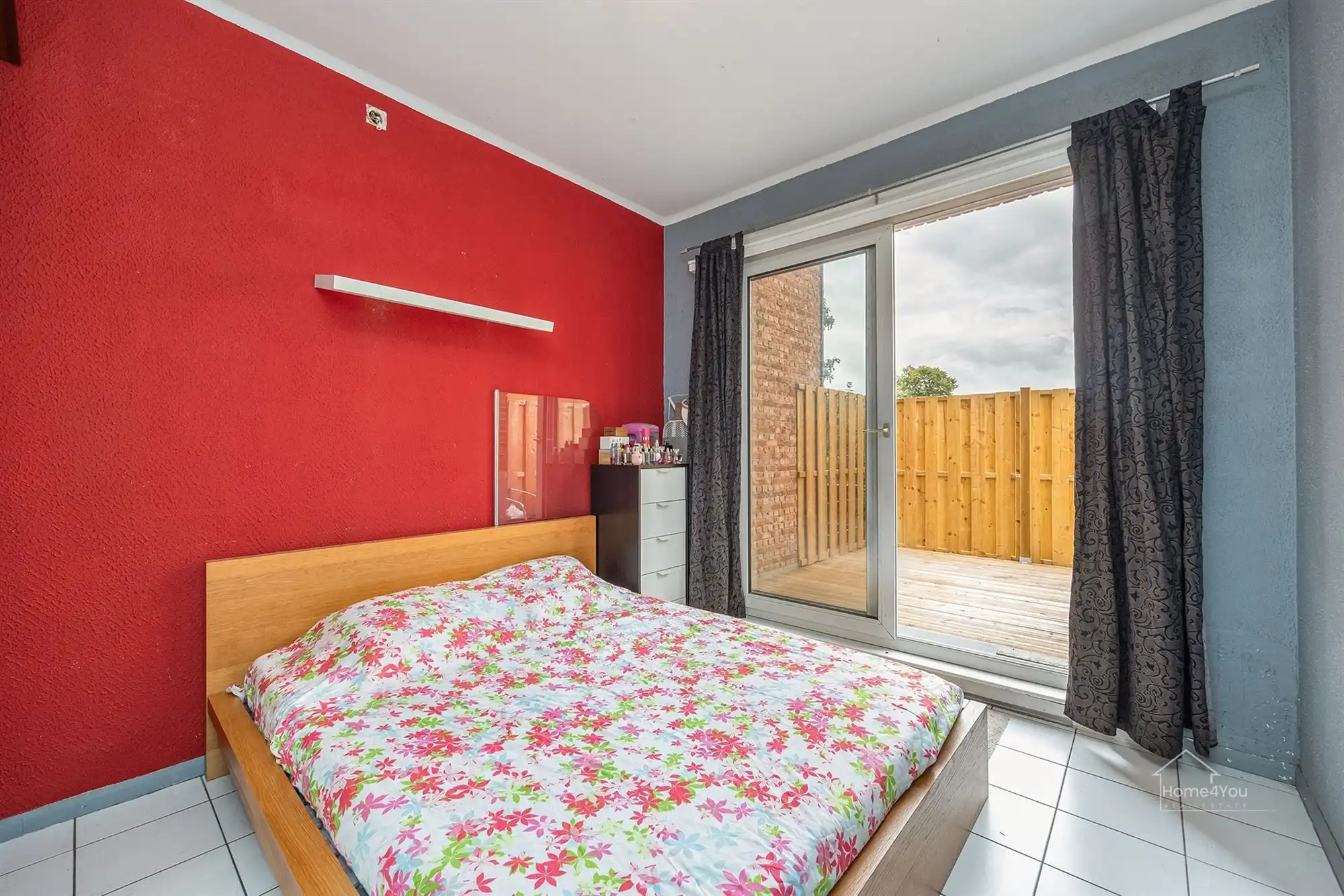 Lichtrijk 2-slaapkamerappartement met terras foto 8