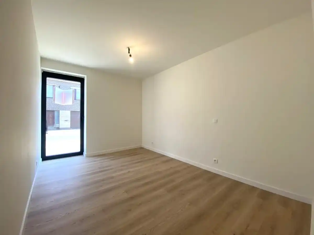 Zonnebeke – Instapklaar gelijkvloersappartement nabij het Kasteelpark foto 6