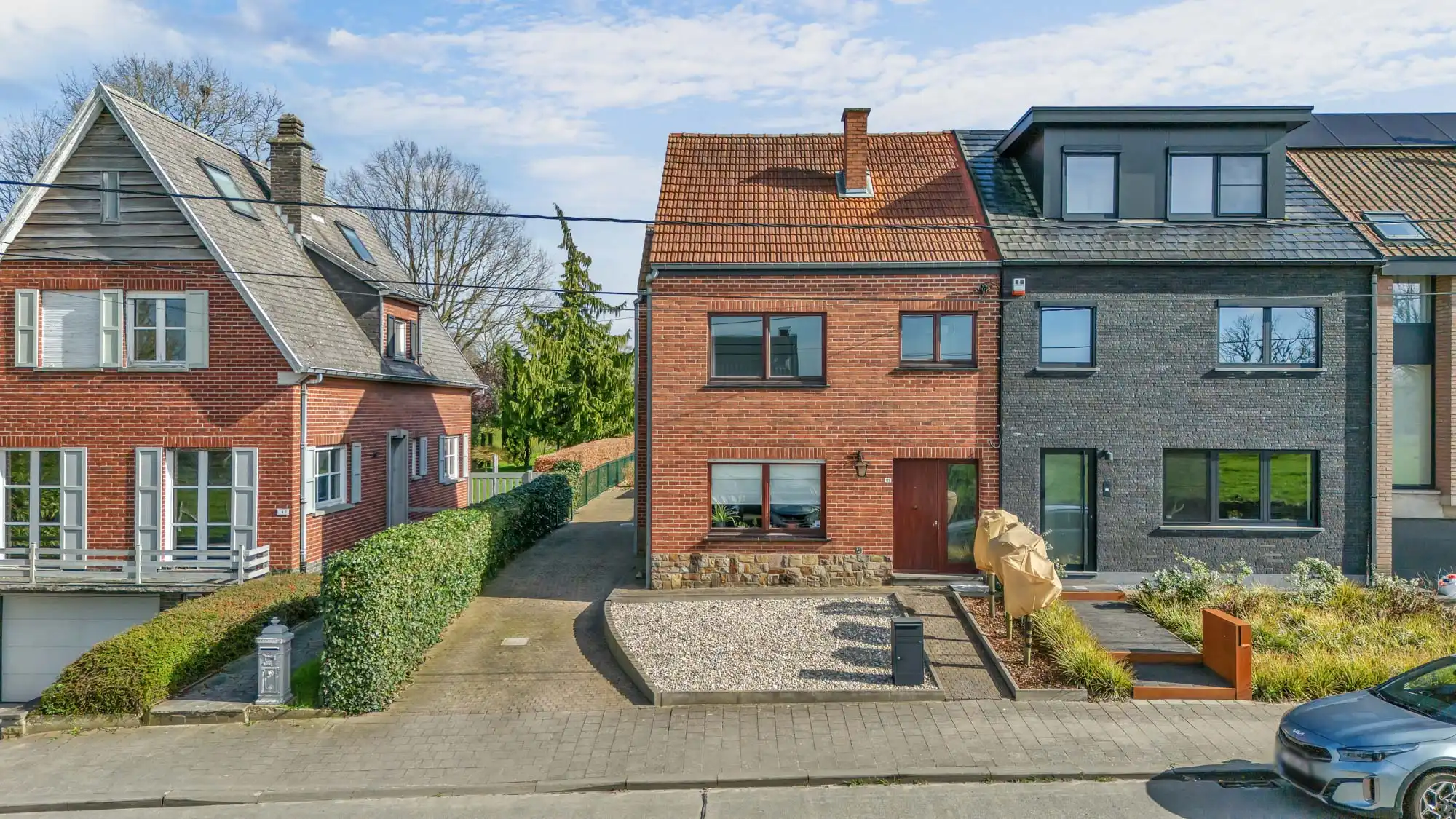 Hoofdfoto van de publicatie: Karaktervolle hlafopen bebouwing met 3 slaapkamers in Ternat