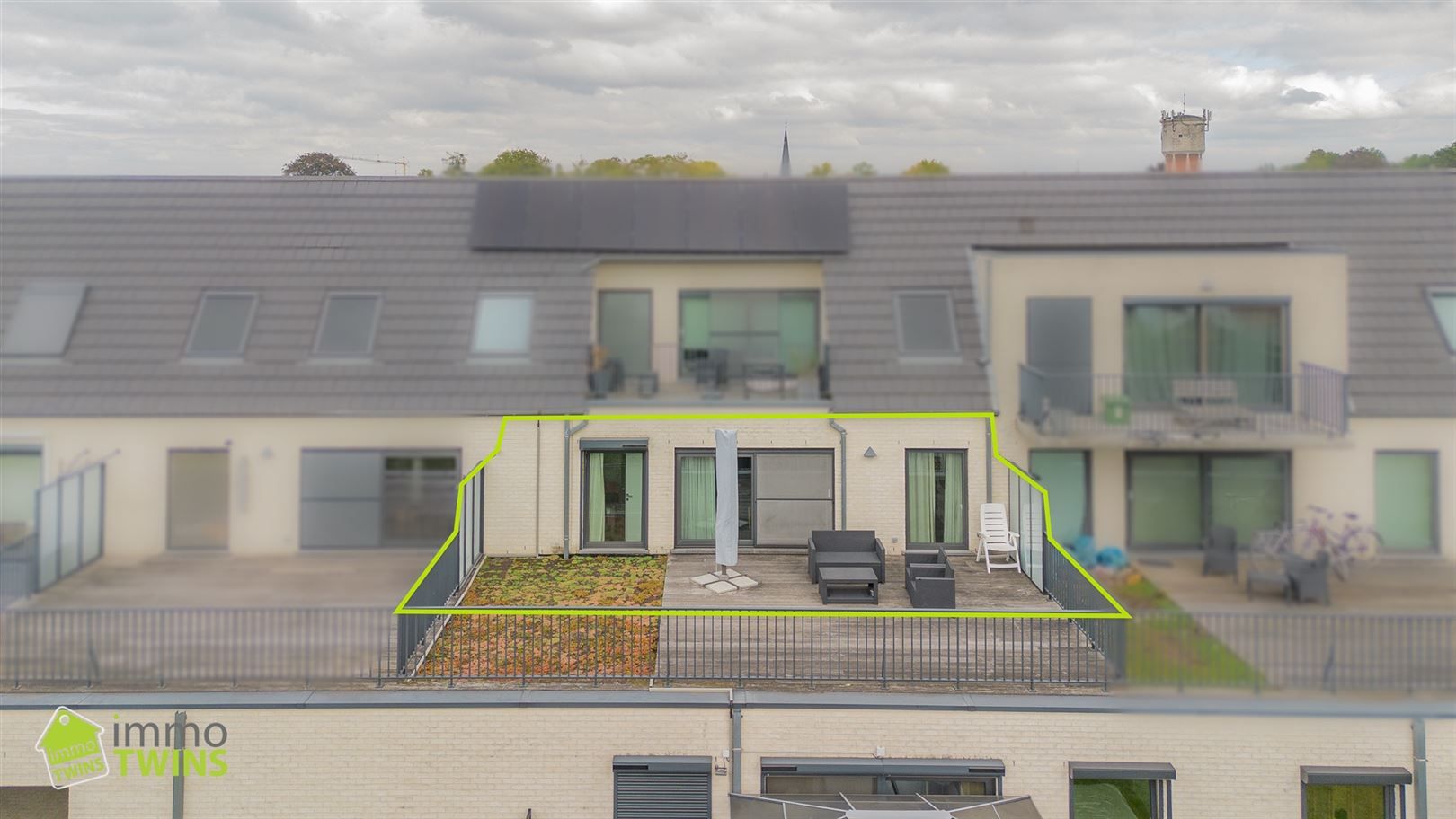 Gezellig 1-slaapkamerappartement met ruim terras foto {{pictureIndex}}