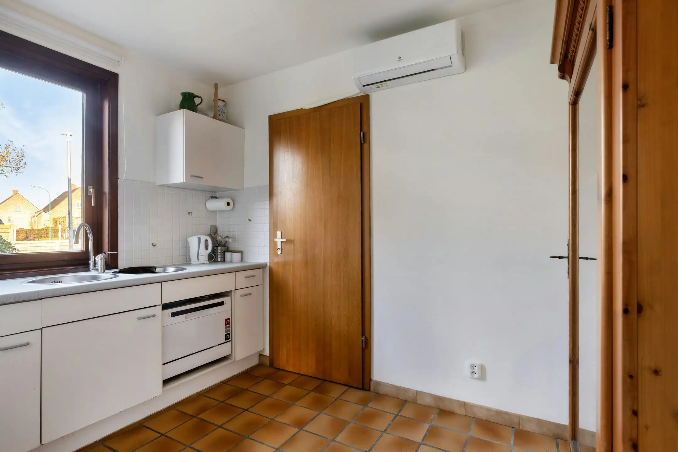 Perfect onderhouden vrijstaande woning te Essen foto 8