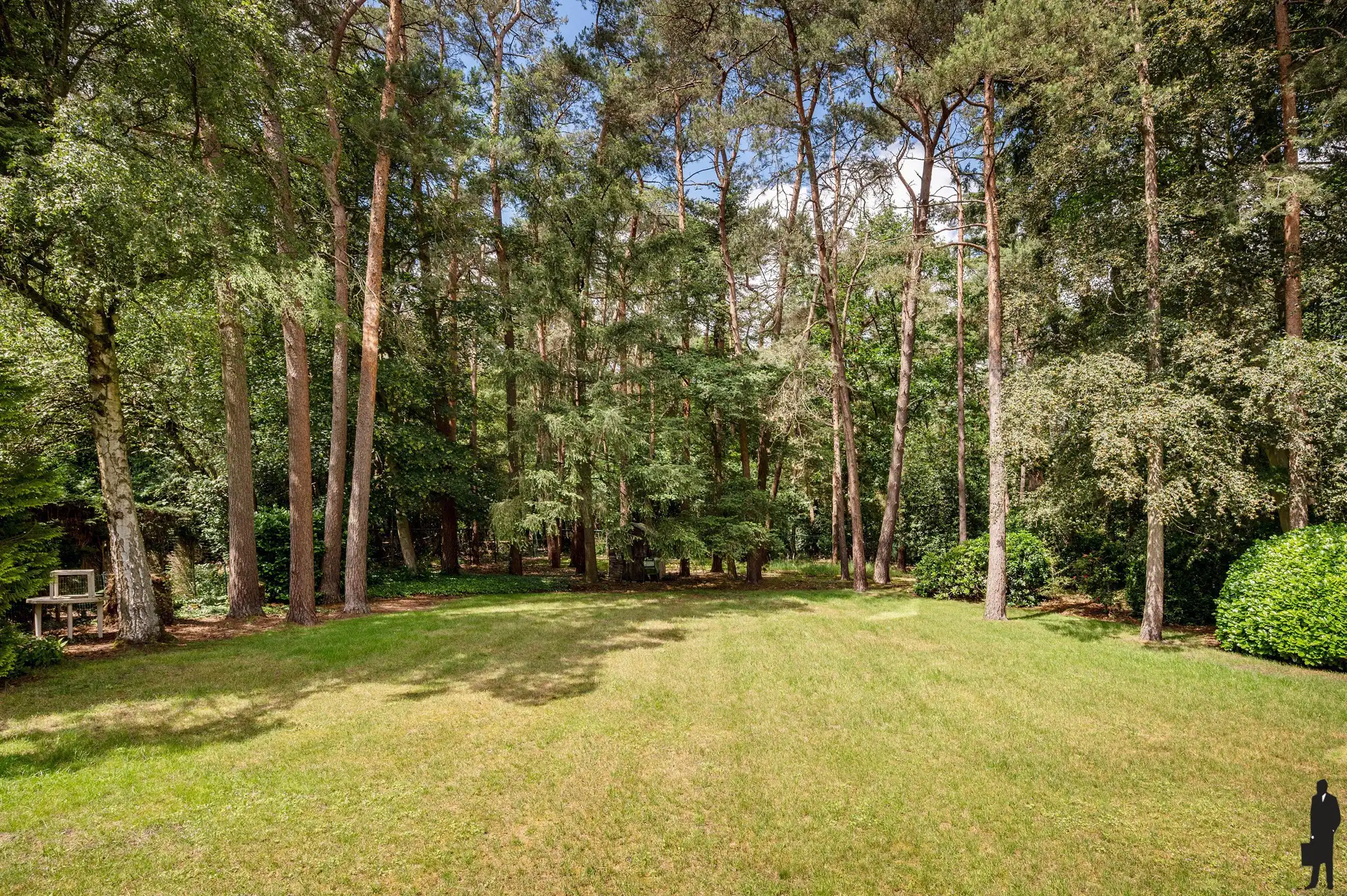Zeer rustig gelegen villa op prachtig perceel van ca. 1594m² foto 23