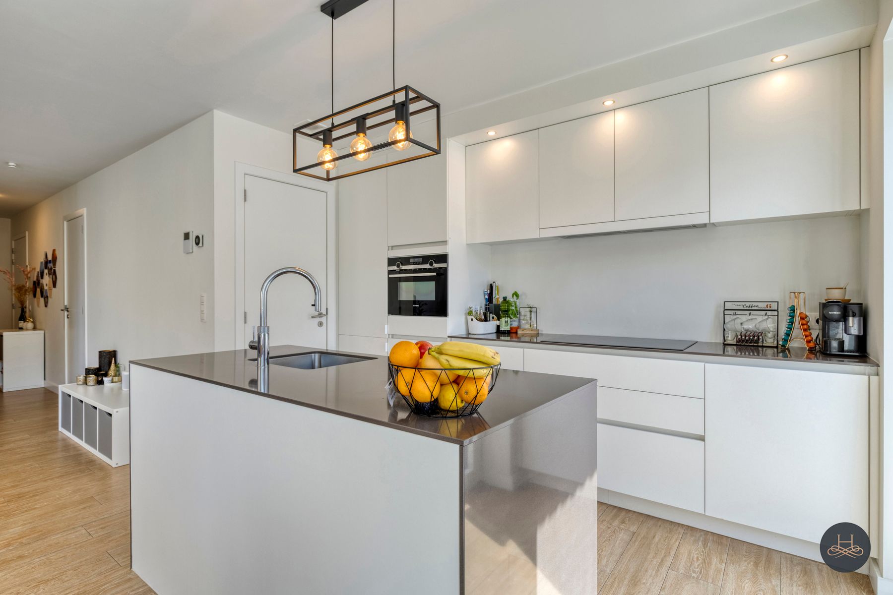 Modern gelijkvloersappartement met leuke tuin foto 9