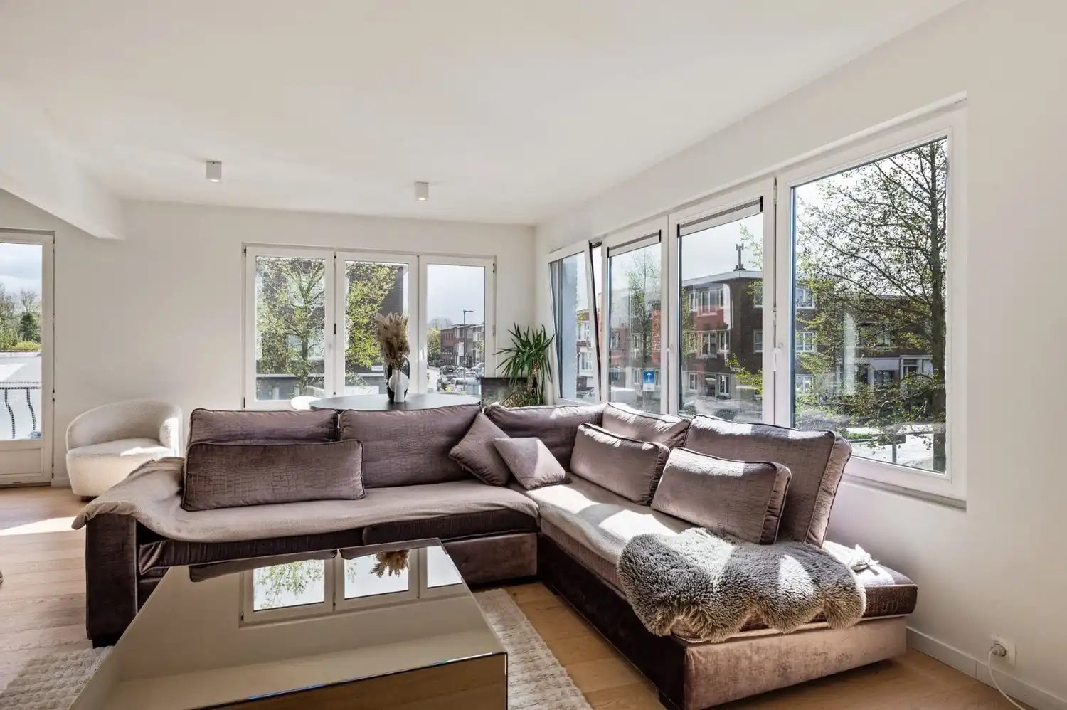 GERENOVEERD APPARTEMENT MET 2 SLAAPKAMERS! foto 4